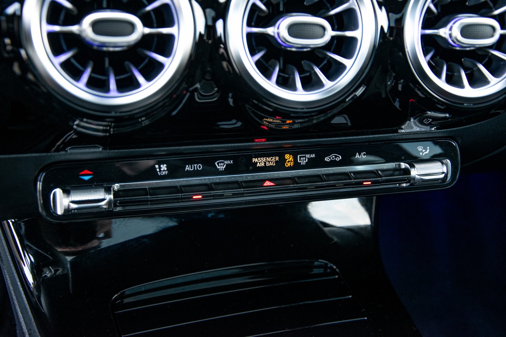 Mercedes-Benz CLA-Klasse Shooting Brake 250 AMG Panorama/Rij-assistentie/Burmester/Night Aut7 Foto 42