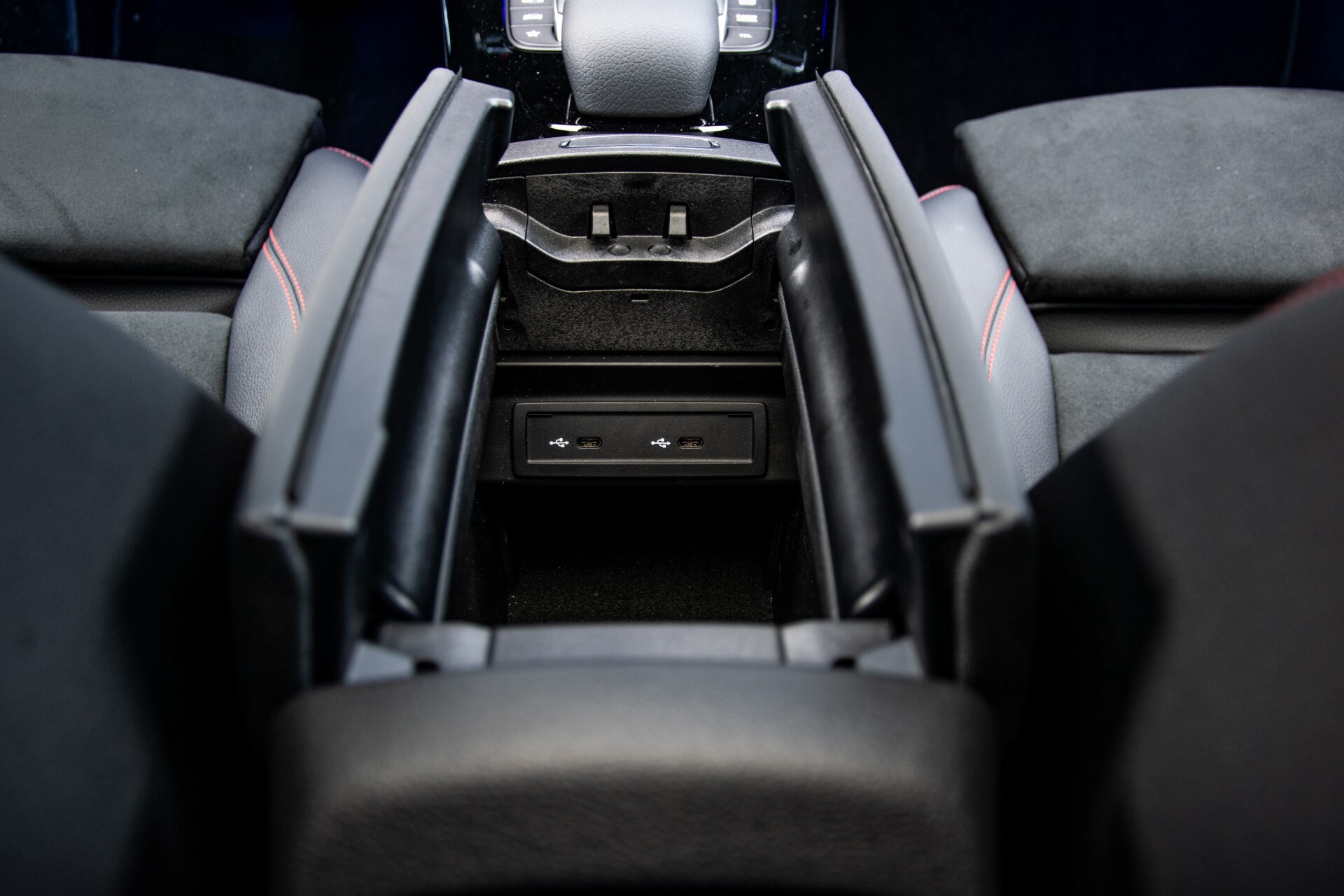 Mercedes-Benz CLA-Klasse Shooting Brake 250 AMG Panorama/Rij-assistentie/Burmester/Night Aut7 Foto 49