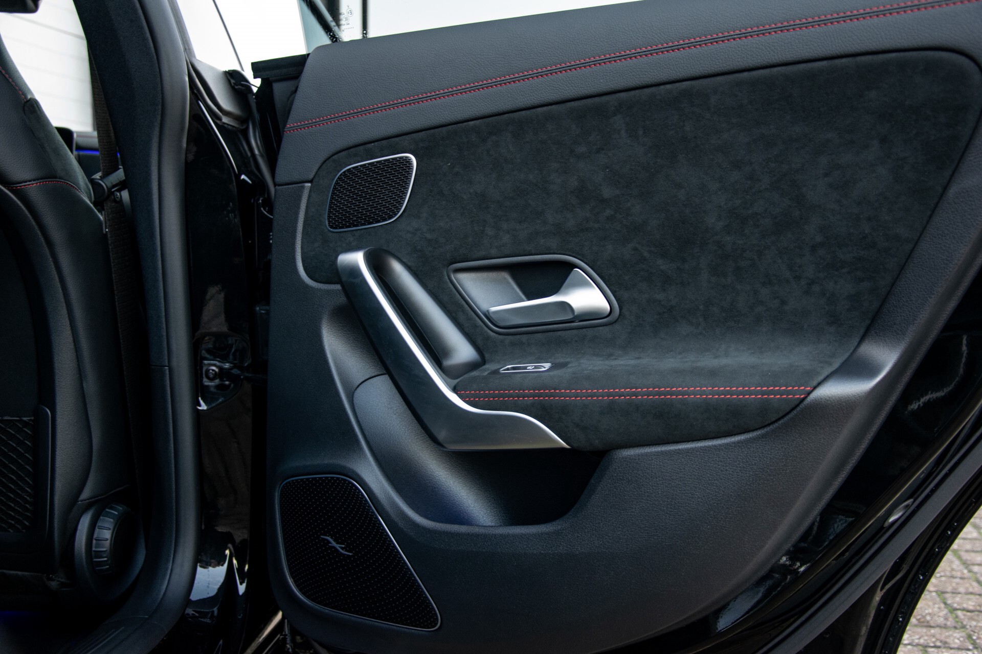 Mercedes-Benz CLA-Klasse Shooting Brake 250 AMG Panorama/Rij-assistentie/Burmester/Night Aut7 Foto 54