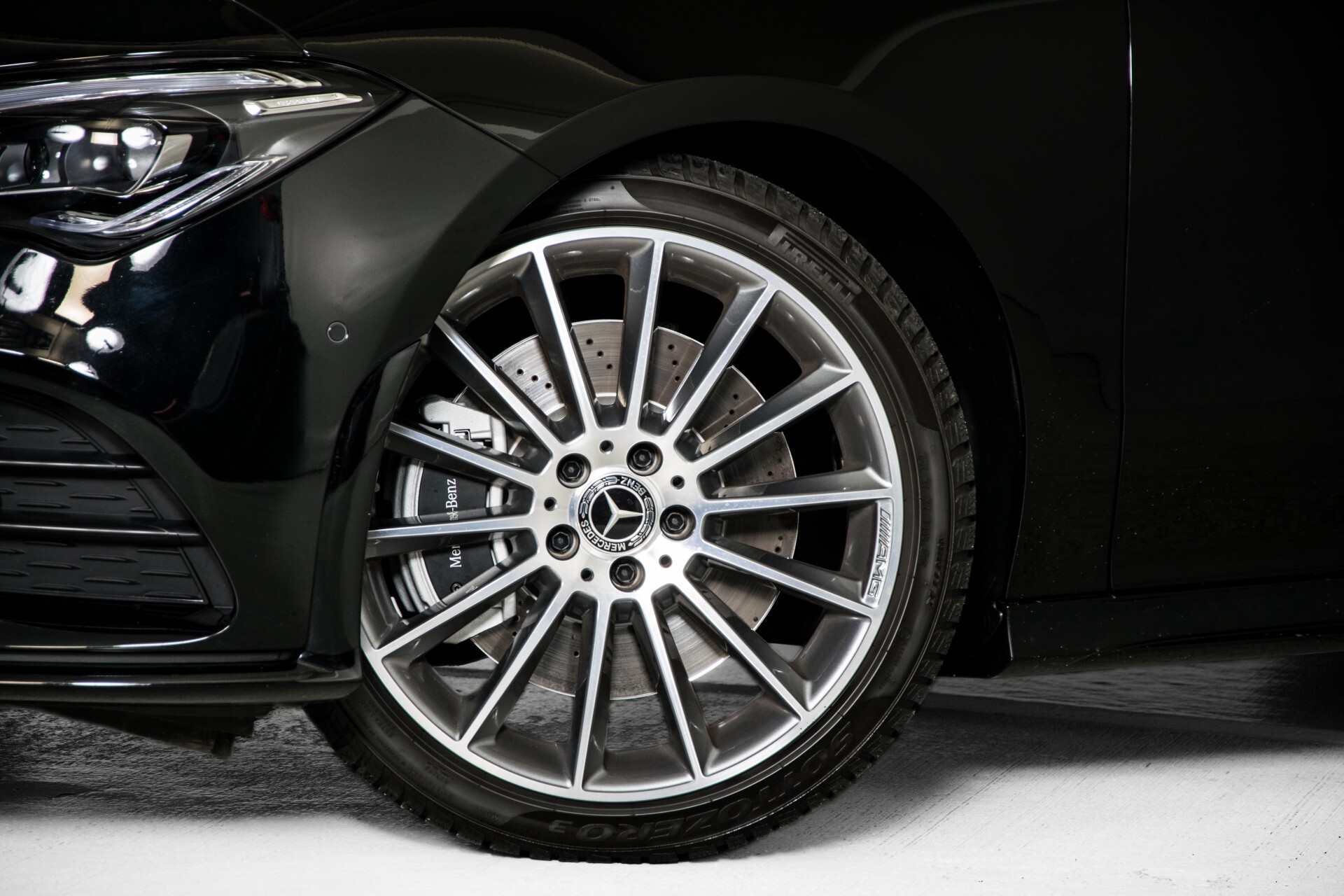 Mercedes-Benz CLA-Klasse Shooting Brake 250 AMG Panorama/Rij-assistentie/Burmester/Night Aut7 Foto 60