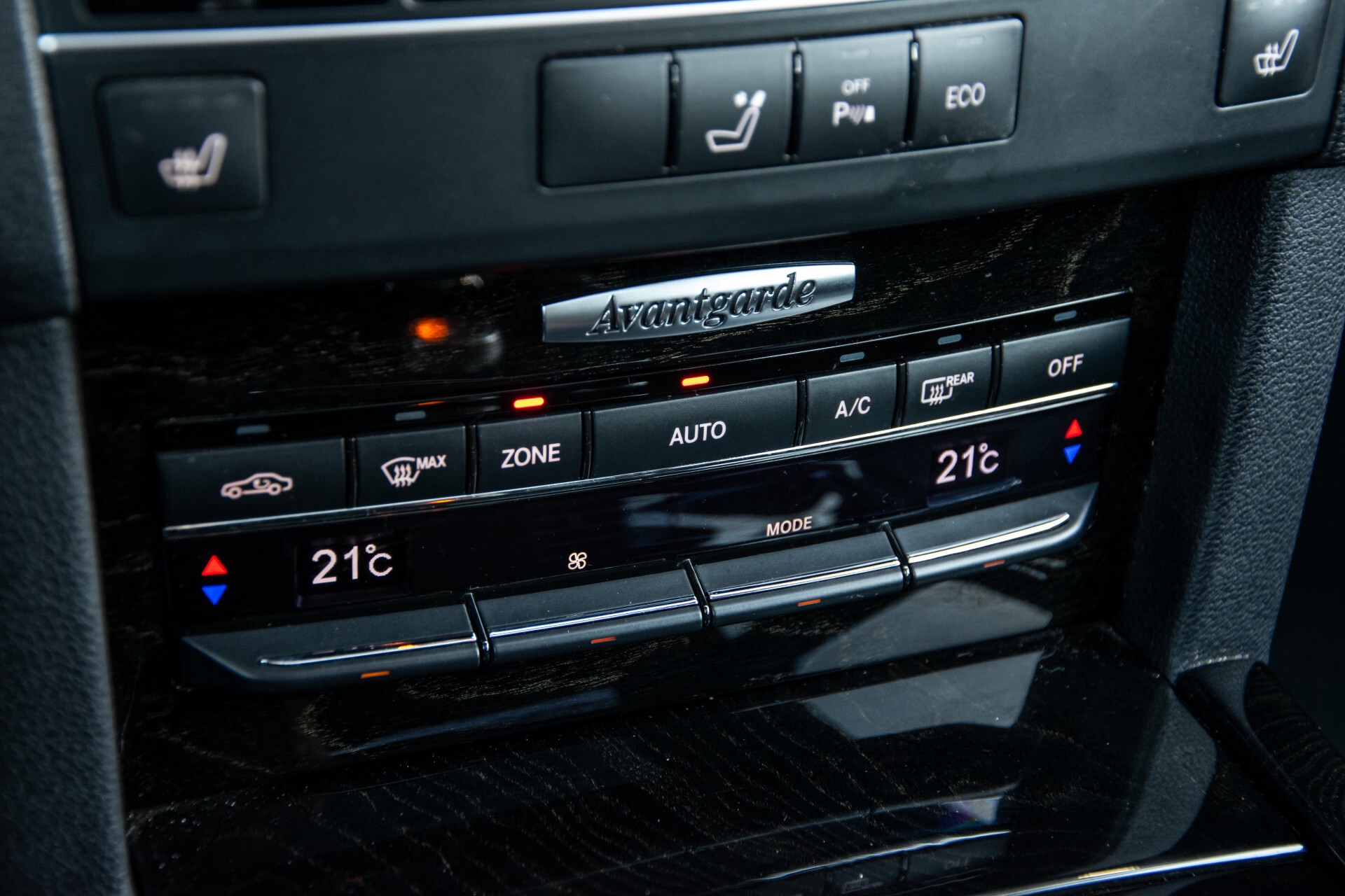 Mercedes-Benz E-Klasse Estate 200 CGI Avantgarde Schuifdak/Stoelverwarming/ILS/Navi/Pts Aut7 Foto 19