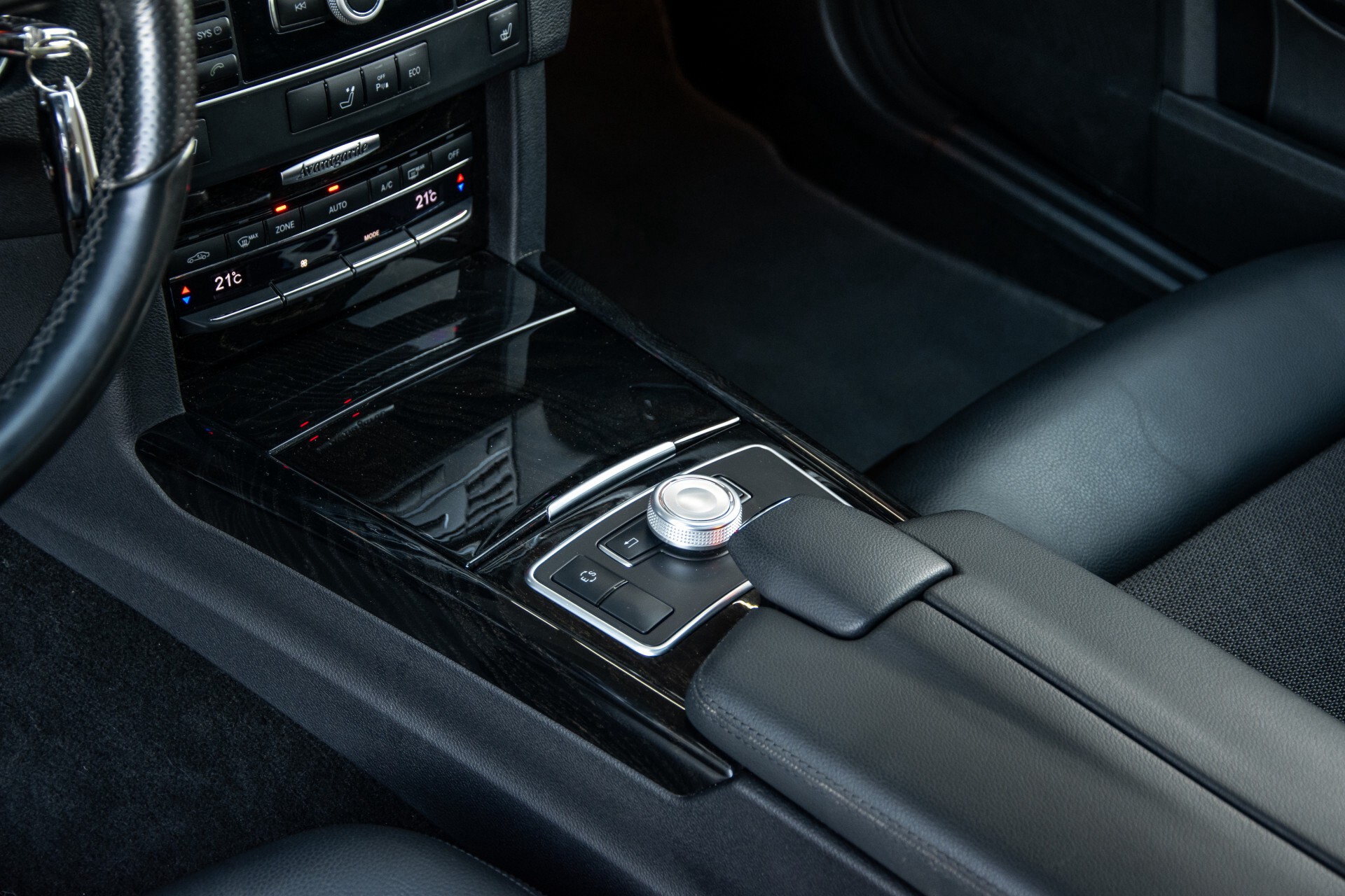 Mercedes-Benz E-Klasse Estate 200 CGI Avantgarde Schuifdak/Stoelverwarming/ILS/Navi/Pts Aut7 Foto 22