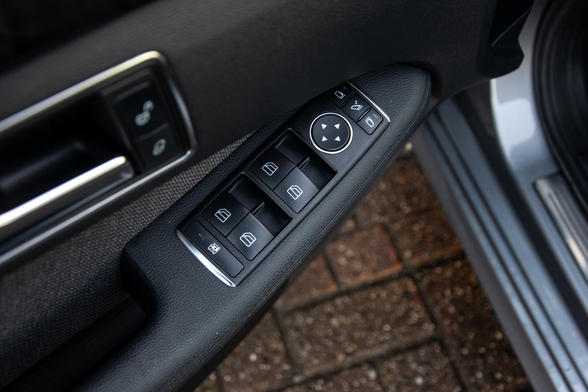 Mercedes-Benz E-Klasse Estate 200 CGI Avantgarde Schuifdak/Stoelverwarming/ILS/Navi/Pts Aut7 Foto 25