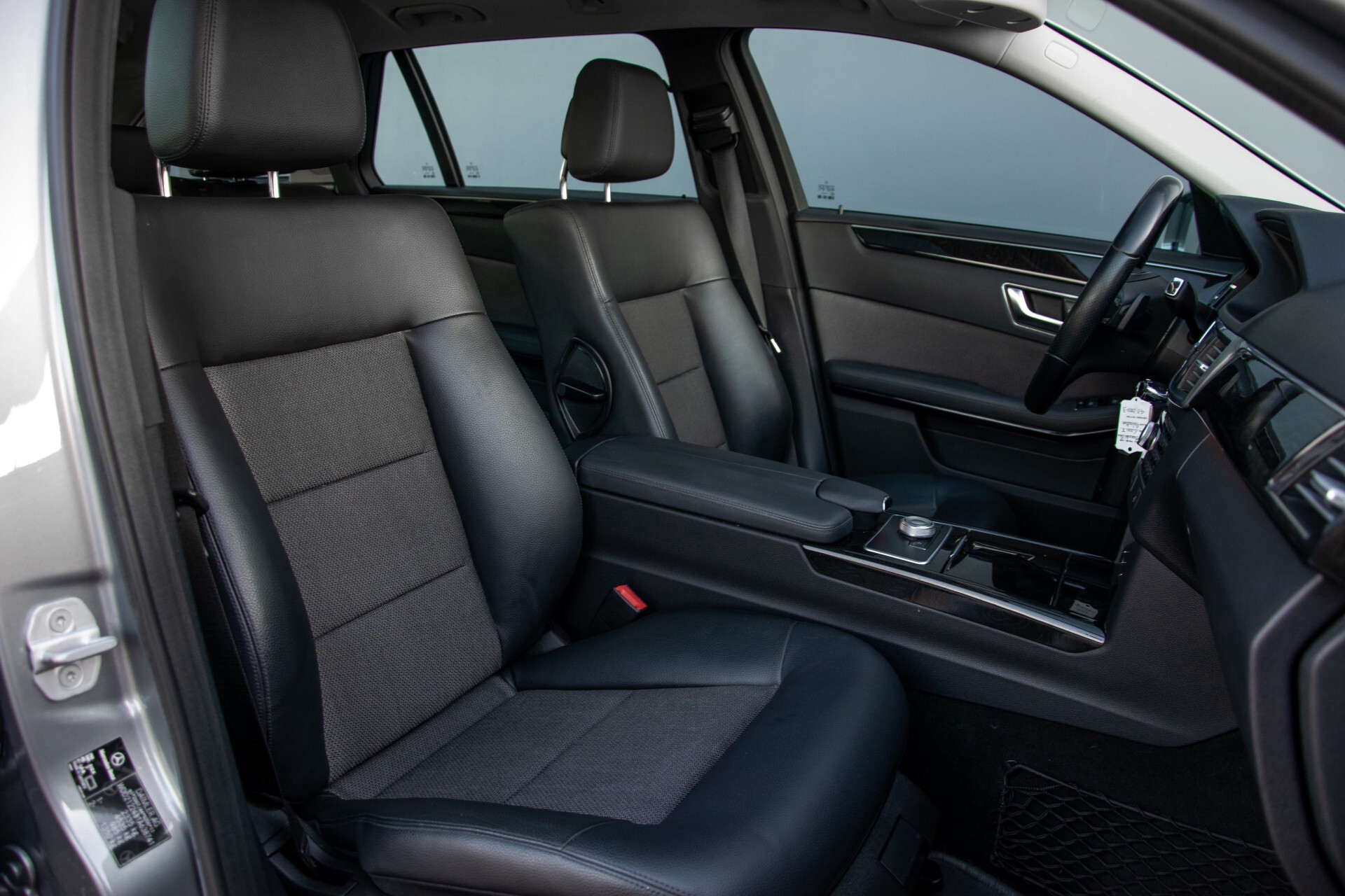 Mercedes-Benz E-Klasse Estate 200 CGI Avantgarde Schuifdak/Stoelverwarming/ILS/Navi/Pts Aut7 Foto 3