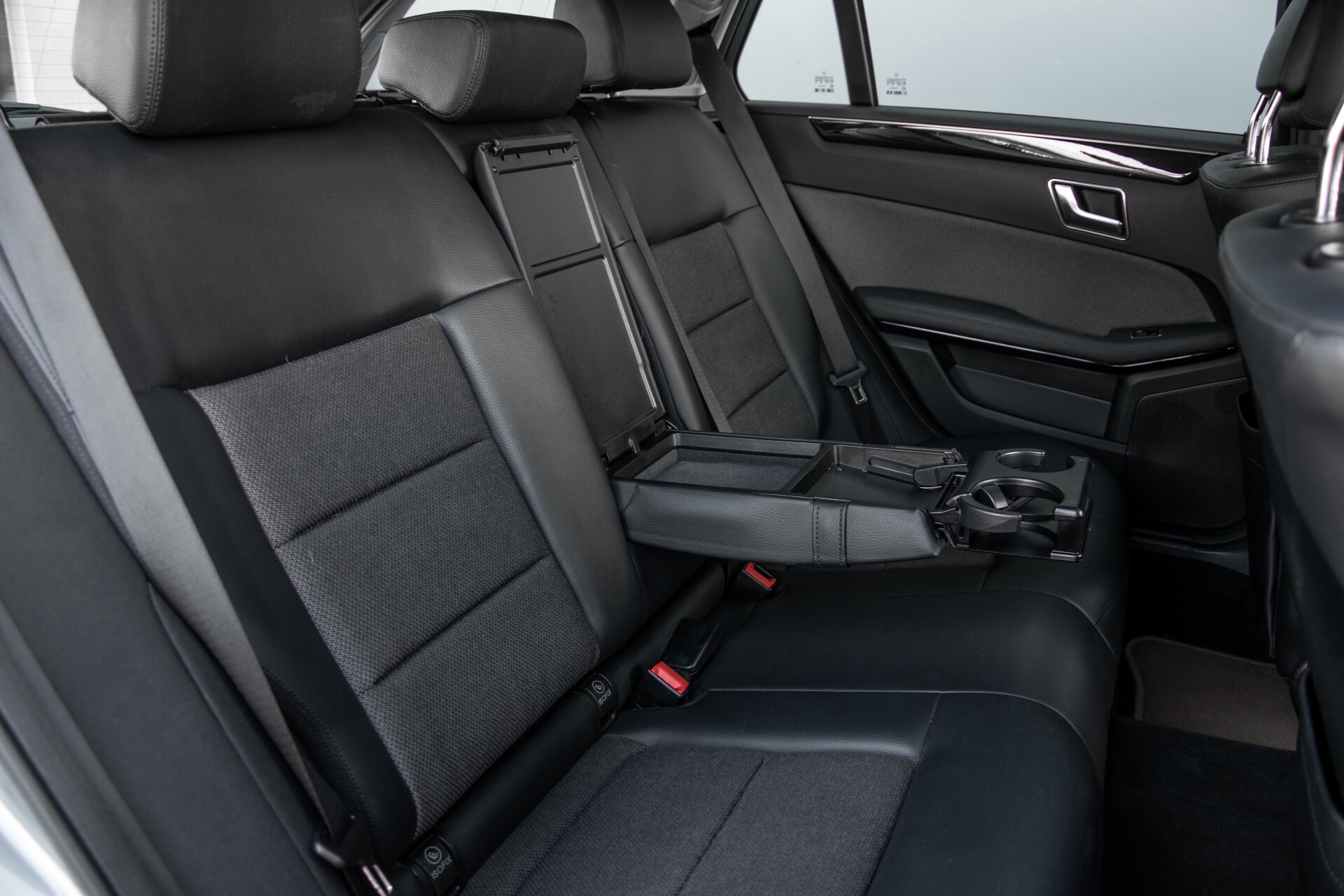 Mercedes-Benz E-Klasse Estate 200 CGI Avantgarde Schuifdak/Stoelverwarming/ILS/Navi/Pts Aut7 Foto 5