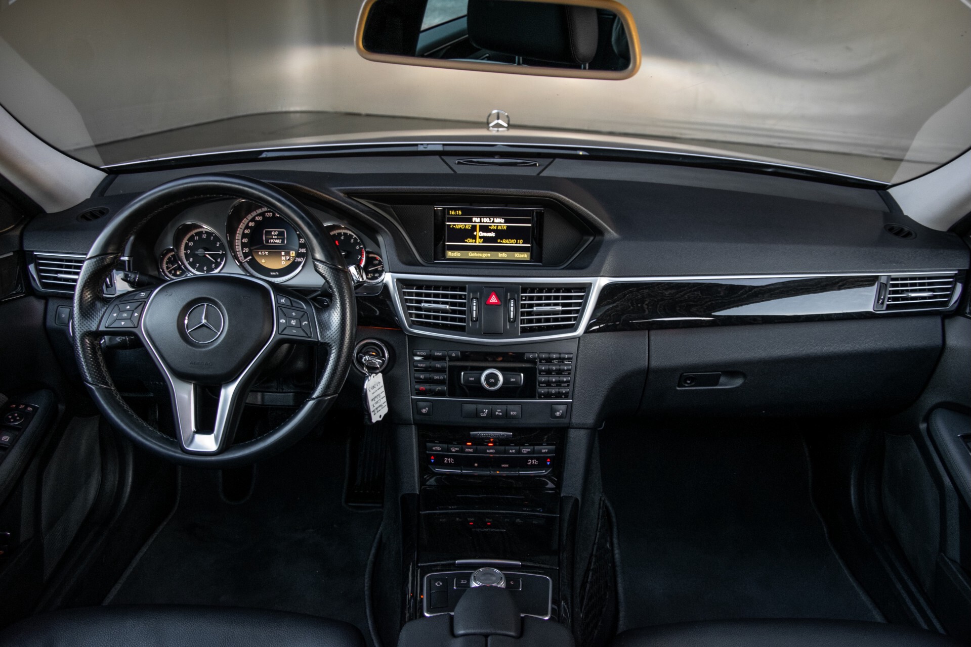 Mercedes-Benz E-Klasse Estate 200 CGI Avantgarde Schuifdak/Stoelverwarming/ILS/Navi/Pts Aut7 Foto 8