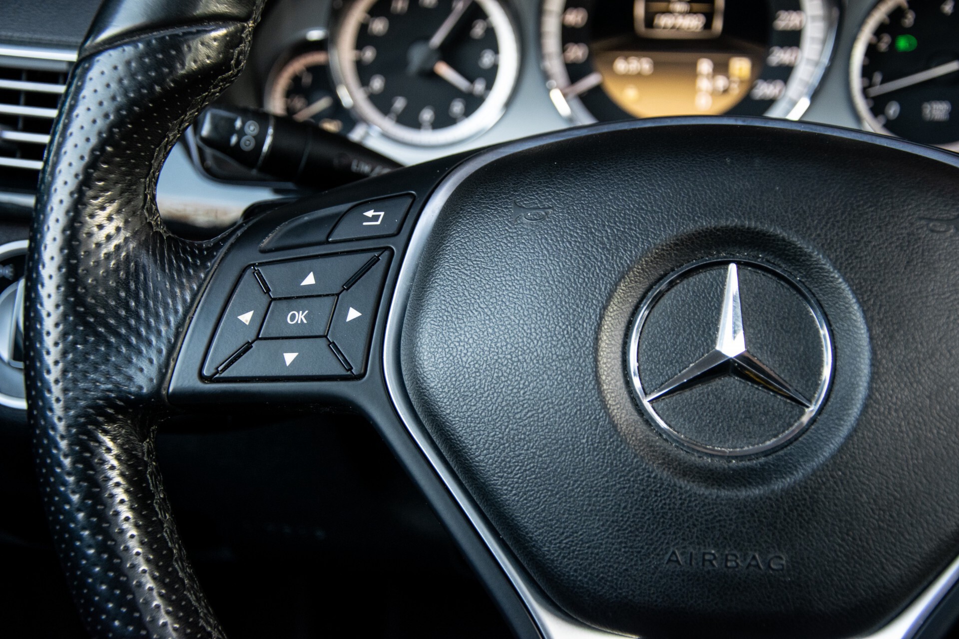 Mercedes-Benz E-Klasse Estate 200 CGI Avantgarde Schuifdak/Stoelverwarming/ILS/Navi/Pts Aut7 Foto 9