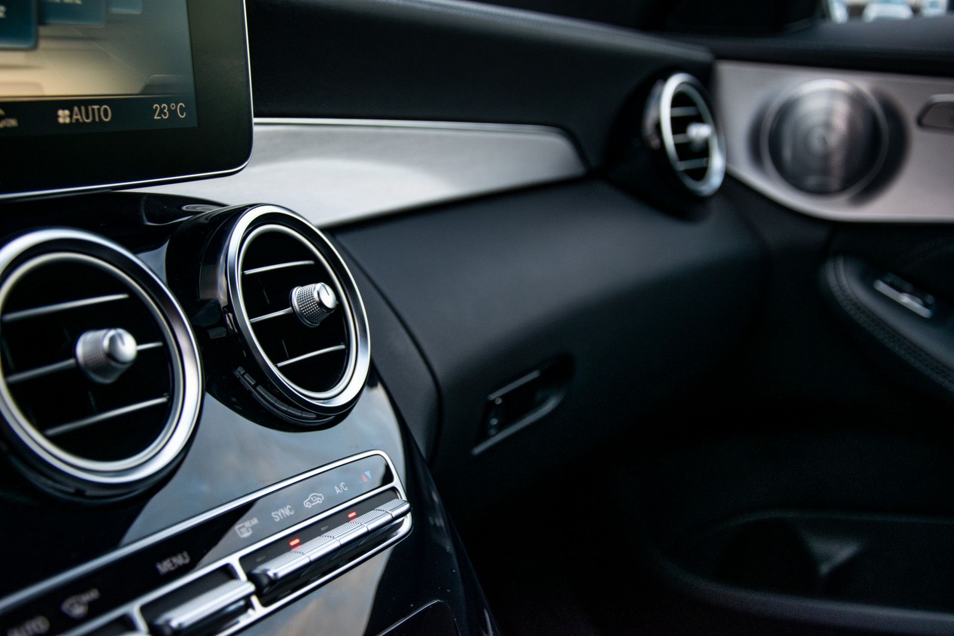 Mercedes-Benz C-Klasse Estate 63 AMG Night Designo | Rij-assistentie | Keyless | Burmester | Panorama Aut7 Foto 30