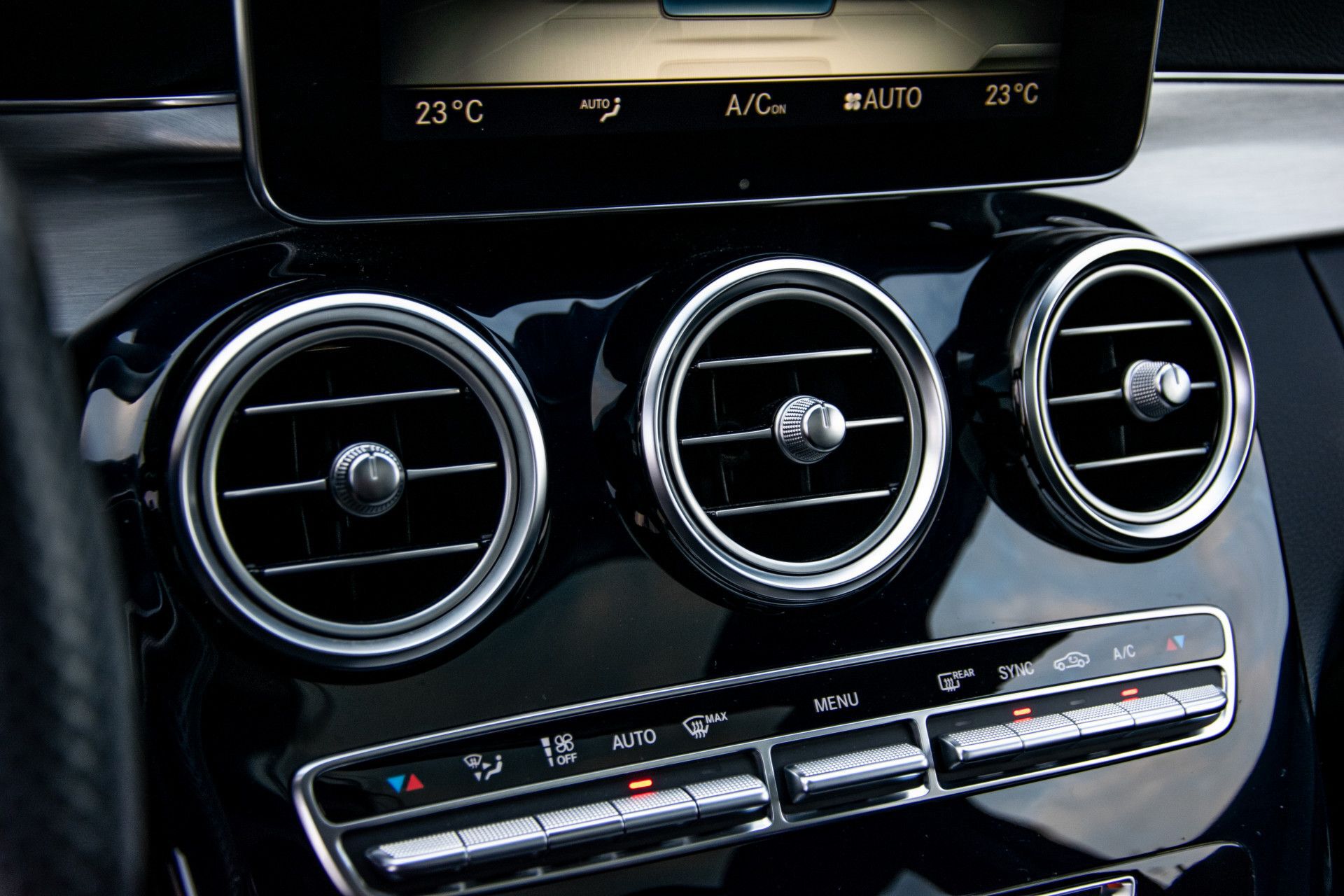 Mercedes-Benz C-Klasse Estate 63 AMG Night Designo | Rij-assistentie | Keyless | Burmester | Panorama Aut7 Foto 32