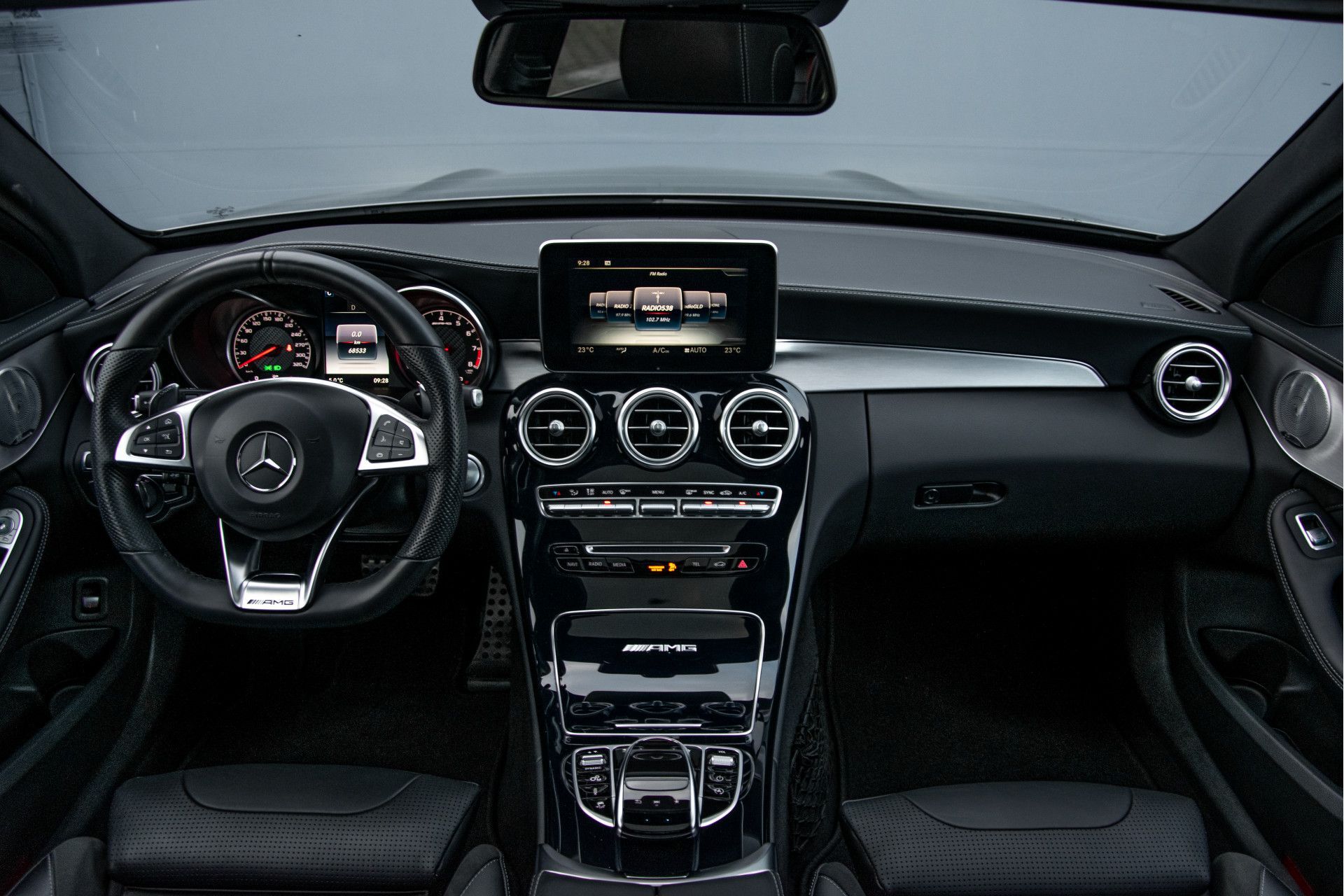 Mercedes-Benz C-Klasse Estate 63 AMG Night Designo | Rij-assistentie | Keyless | Burmester | Panorama Aut7 Foto 7
