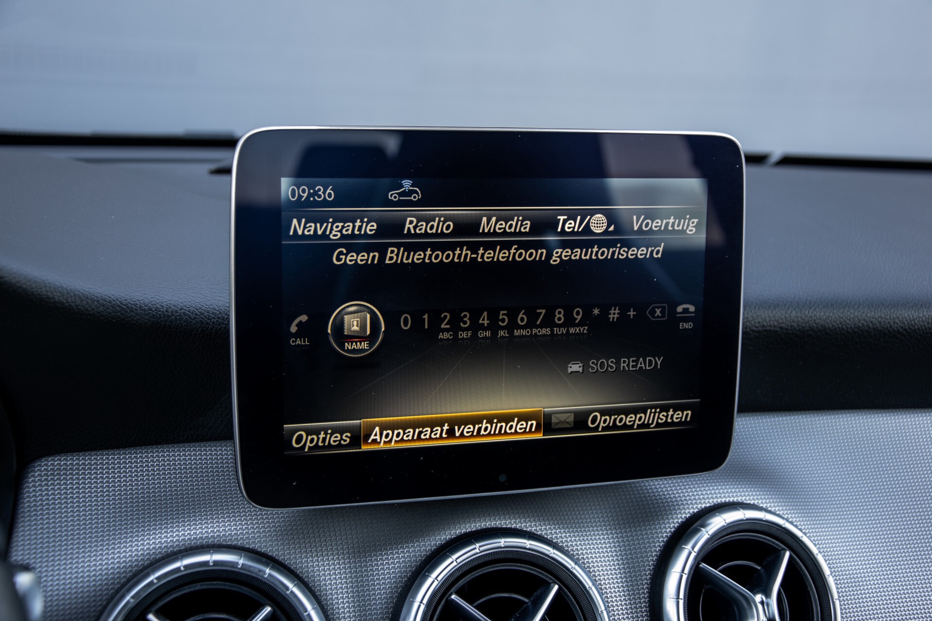 Mercedes-Benz CLA-Klasse 180 Urban Mediadisplay/Stoelverwarming/LED Aut7 Foto 23