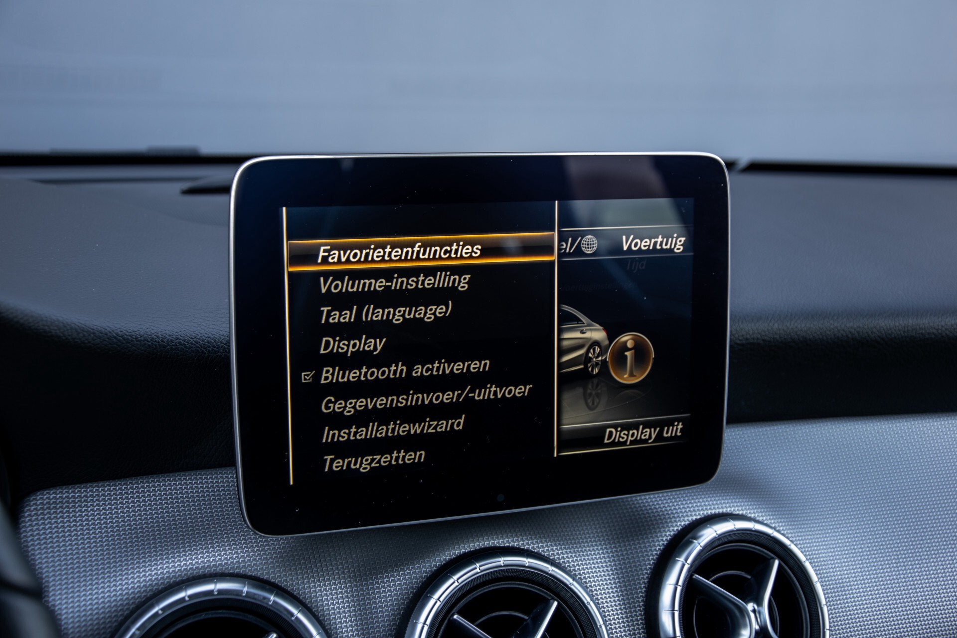 Mercedes-Benz CLA-Klasse 180 Urban Mediadisplay/Stoelverwarming/LED Aut7 Foto 27