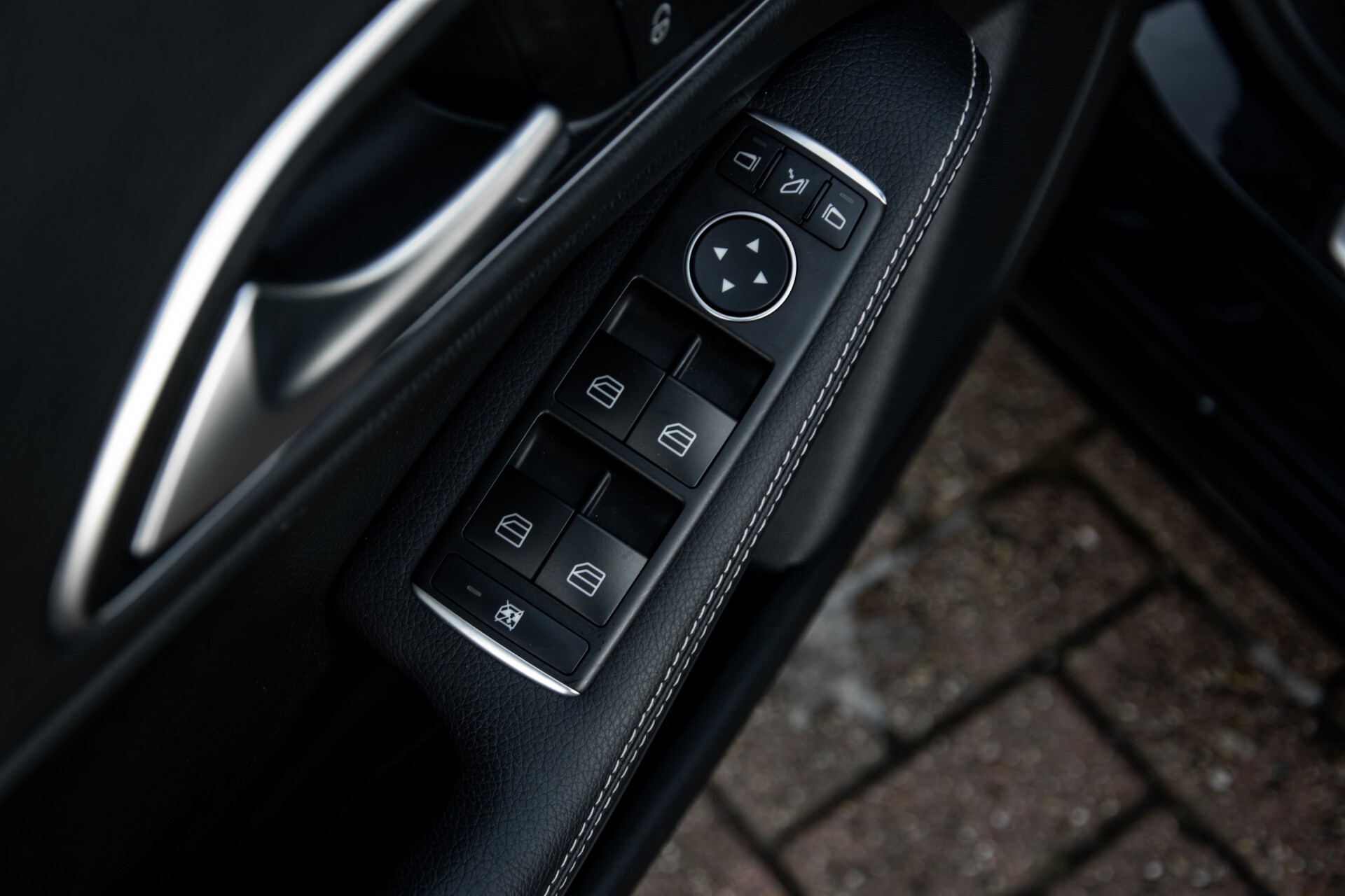 Mercedes-Benz CLA-Klasse 180 Urban Mediadisplay/Stoelverwarming/LED Aut7 Foto 34