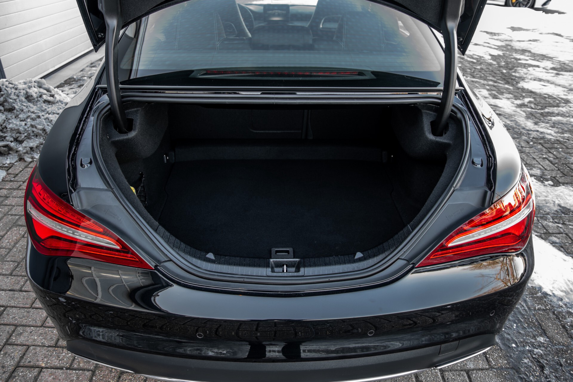 Mercedes-Benz CLA-Klasse 180 Urban Mediadisplay/Stoelverwarming/LED Aut7 Foto 45