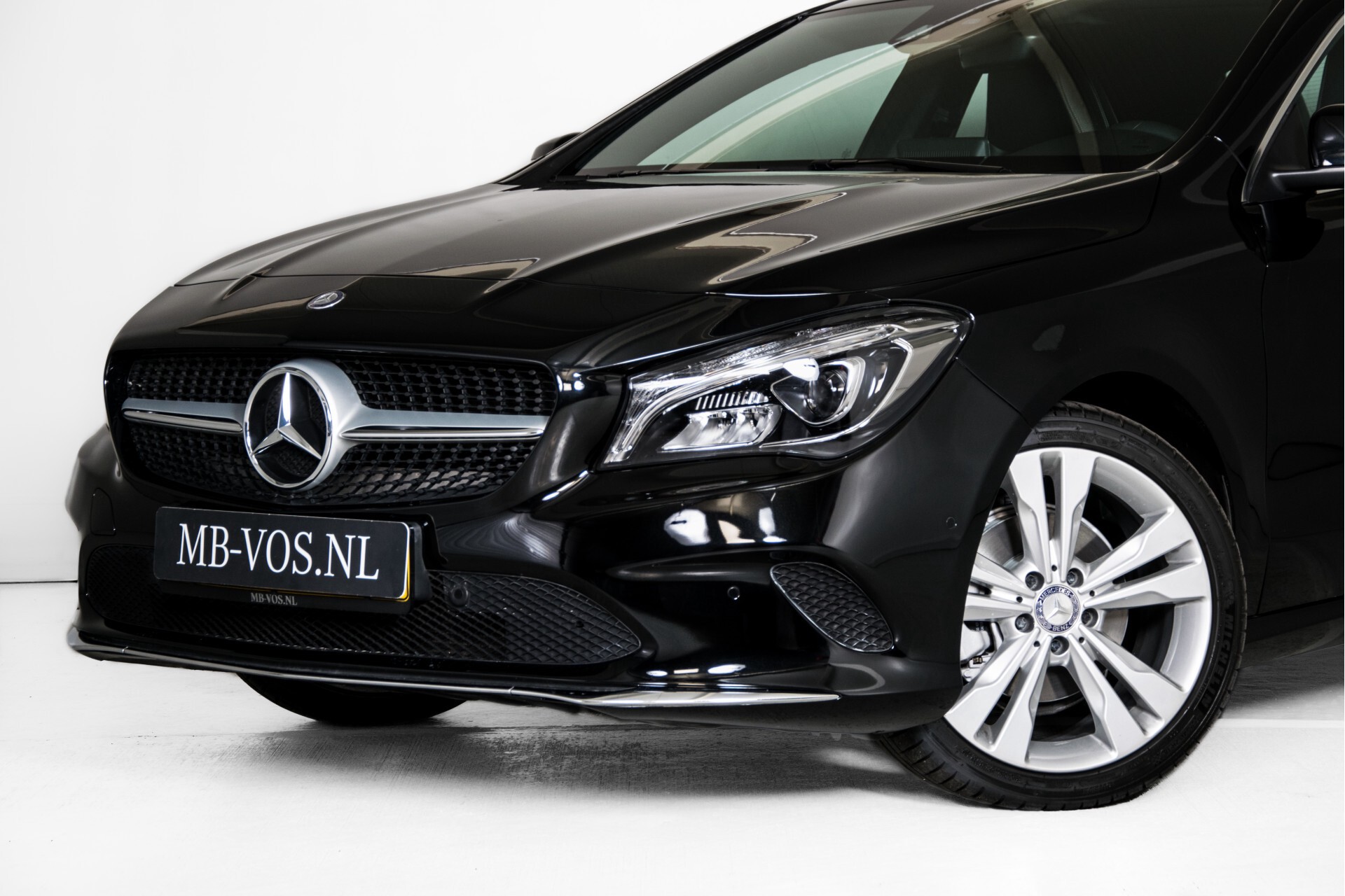 Mercedes-Benz CLA-Klasse 180 Urban Mediadisplay/Stoelverwarming/LED Aut7 Foto 46