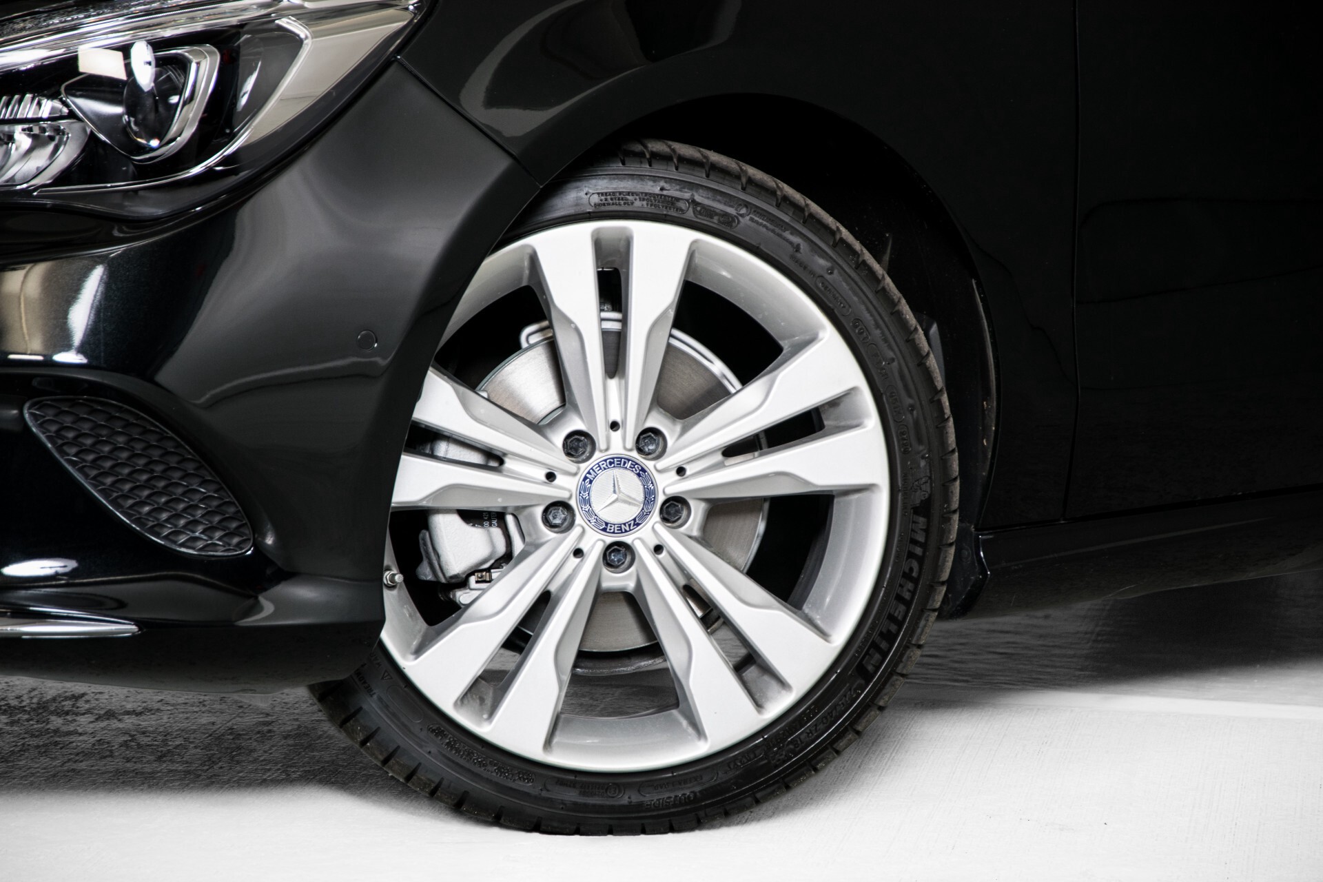 Mercedes-Benz CLA-Klasse 180 Urban Mediadisplay/Stoelverwarming/LED Aut7 Foto 48