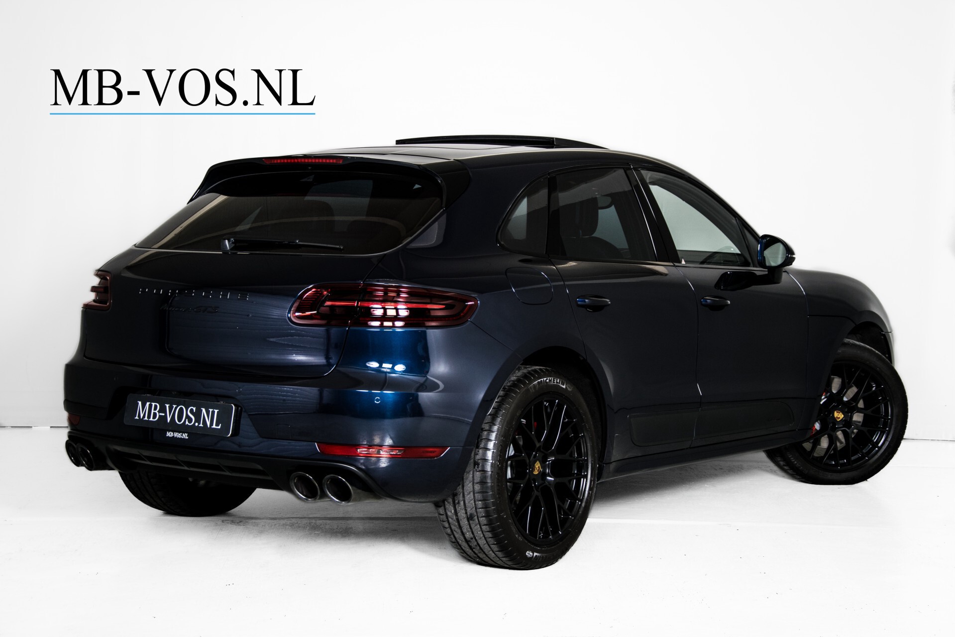 Porsche Macan 3.0 GTS Luchtvering/Panorama/Carbon/Bose/360-camera/Memory/PDLS Aut7 Foto 2