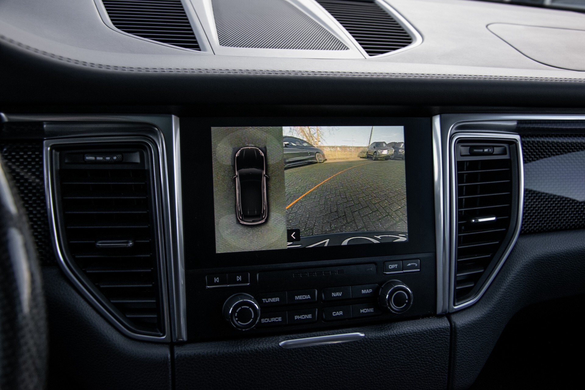 Porsche Macan 3.0 GTS Luchtvering/Panorama/Carbon/Bose/360-camera/Memory/PDLS Aut7 Foto 31