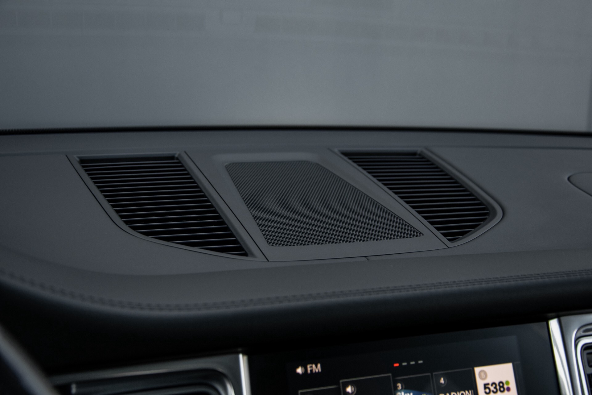 Porsche Macan 3.0 GTS Luchtvering/Panorama/Carbon/Bose/360-camera/Memory/PDLS Aut7 Foto 39