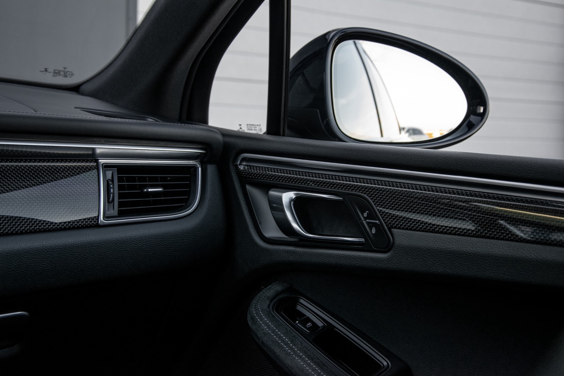 Porsche Macan 3.0 GTS Luchtvering/Panorama/Carbon/Bose/360-camera/Memory/PDLS Aut7 Foto 41