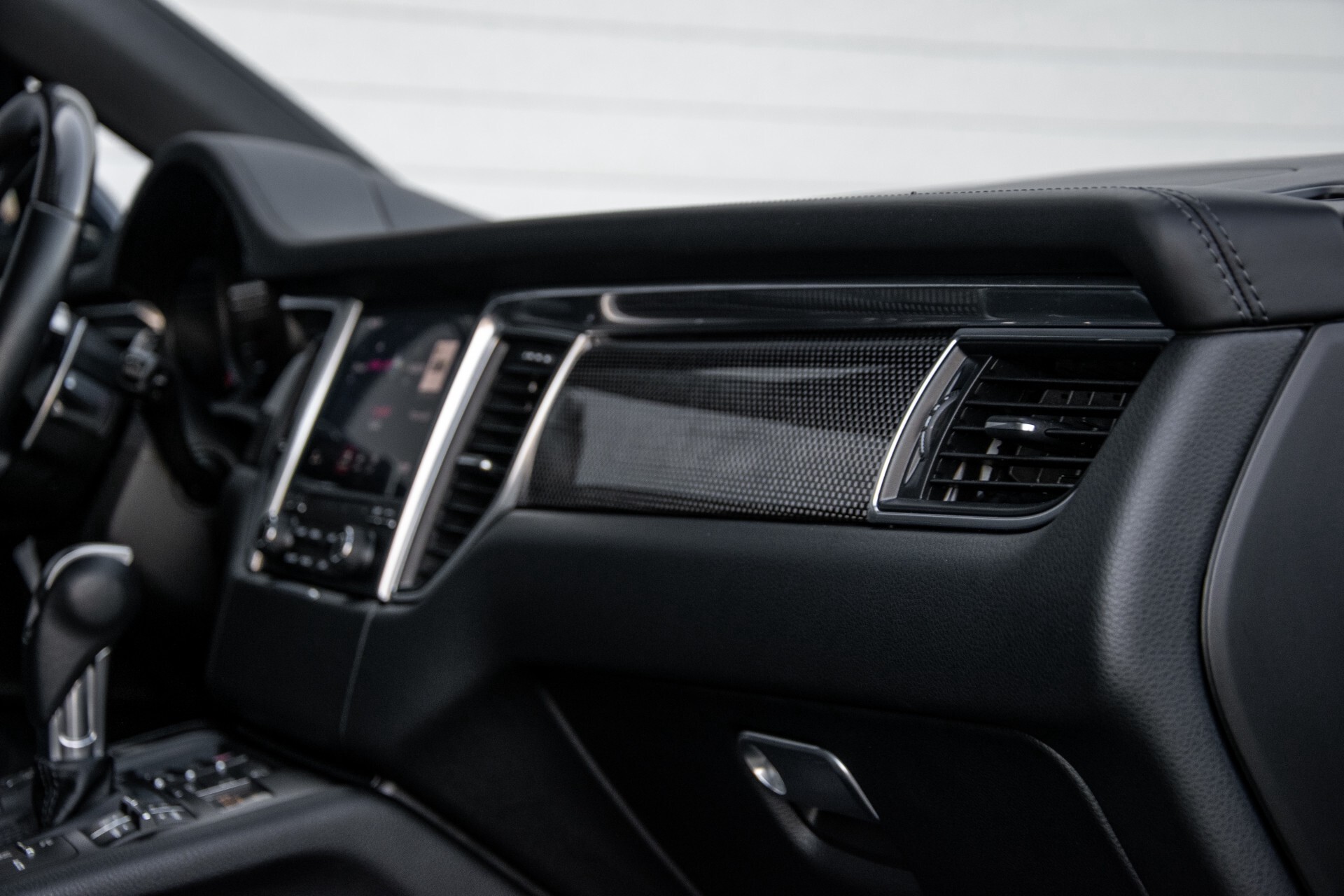 Porsche Macan 3.0 GTS Luchtvering/Panorama/Carbon/Bose/360-camera/Memory/PDLS Aut7 Foto 42