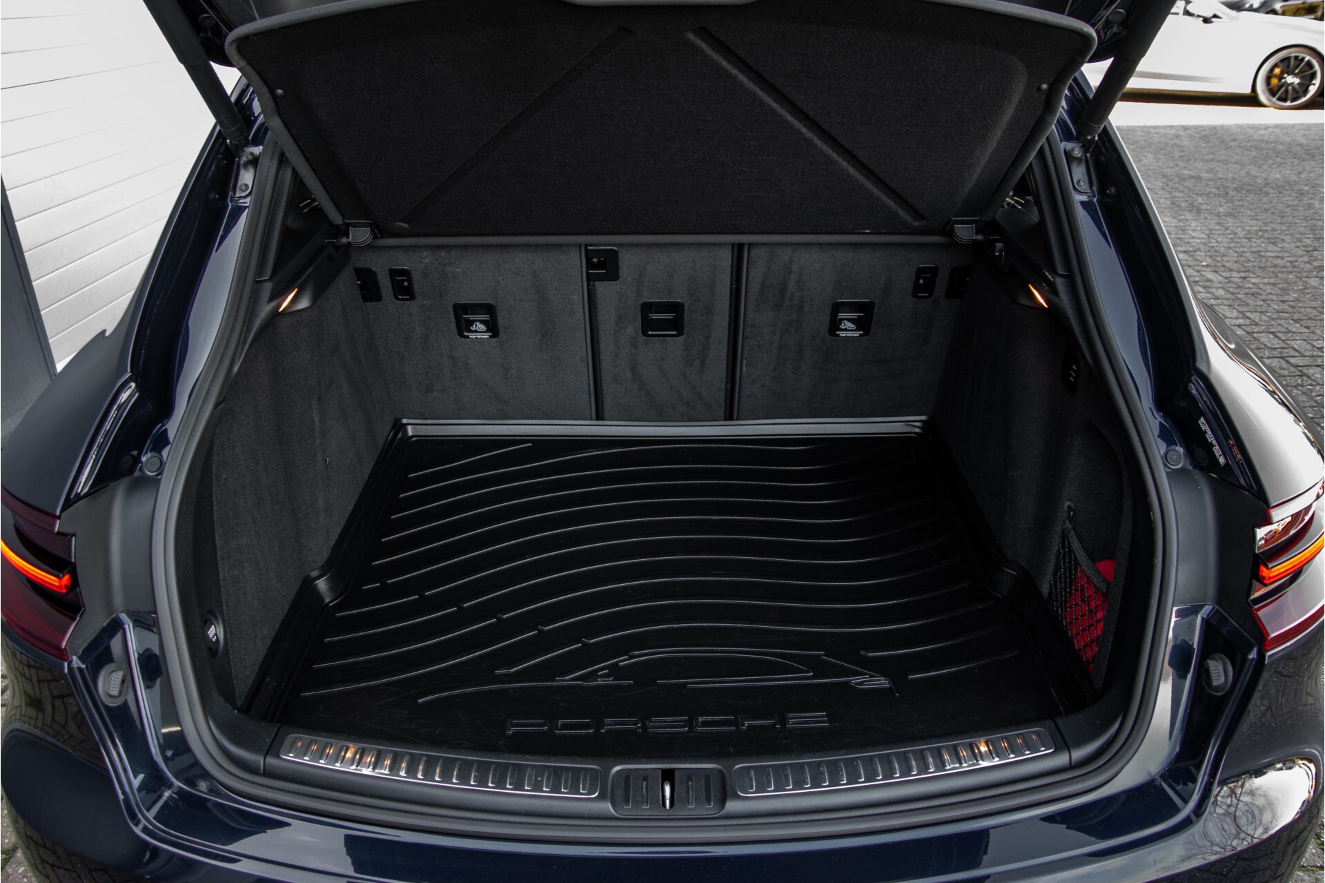 Porsche Macan 3.0 GTS Luchtvering/Panorama/Carbon/Bose/360-camera/Memory/PDLS Aut7 Foto 48