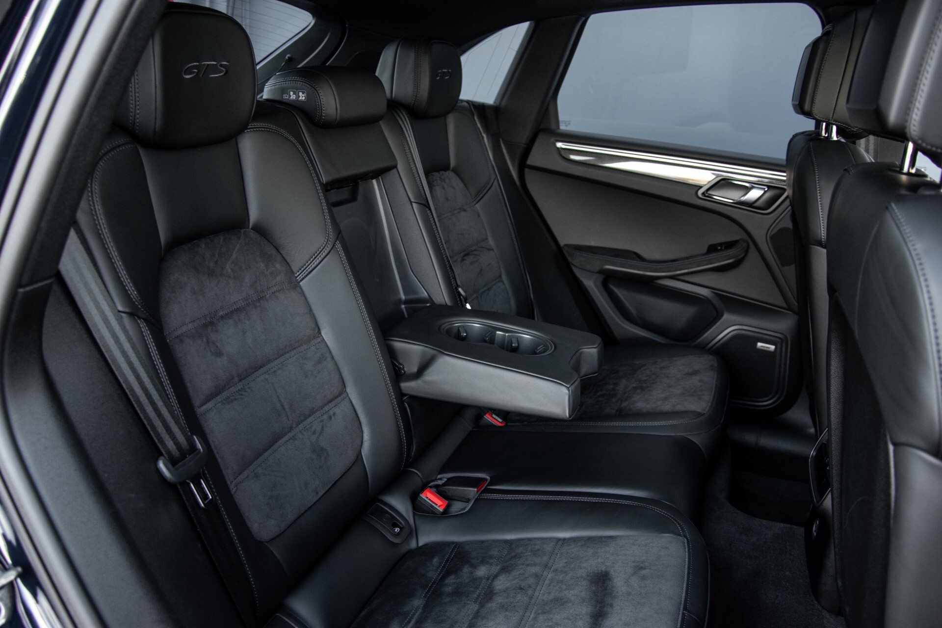 Porsche Macan 3.0 GTS Luchtvering/Panorama/Carbon/Bose/360-camera/Memory/PDLS Aut7 Foto 5