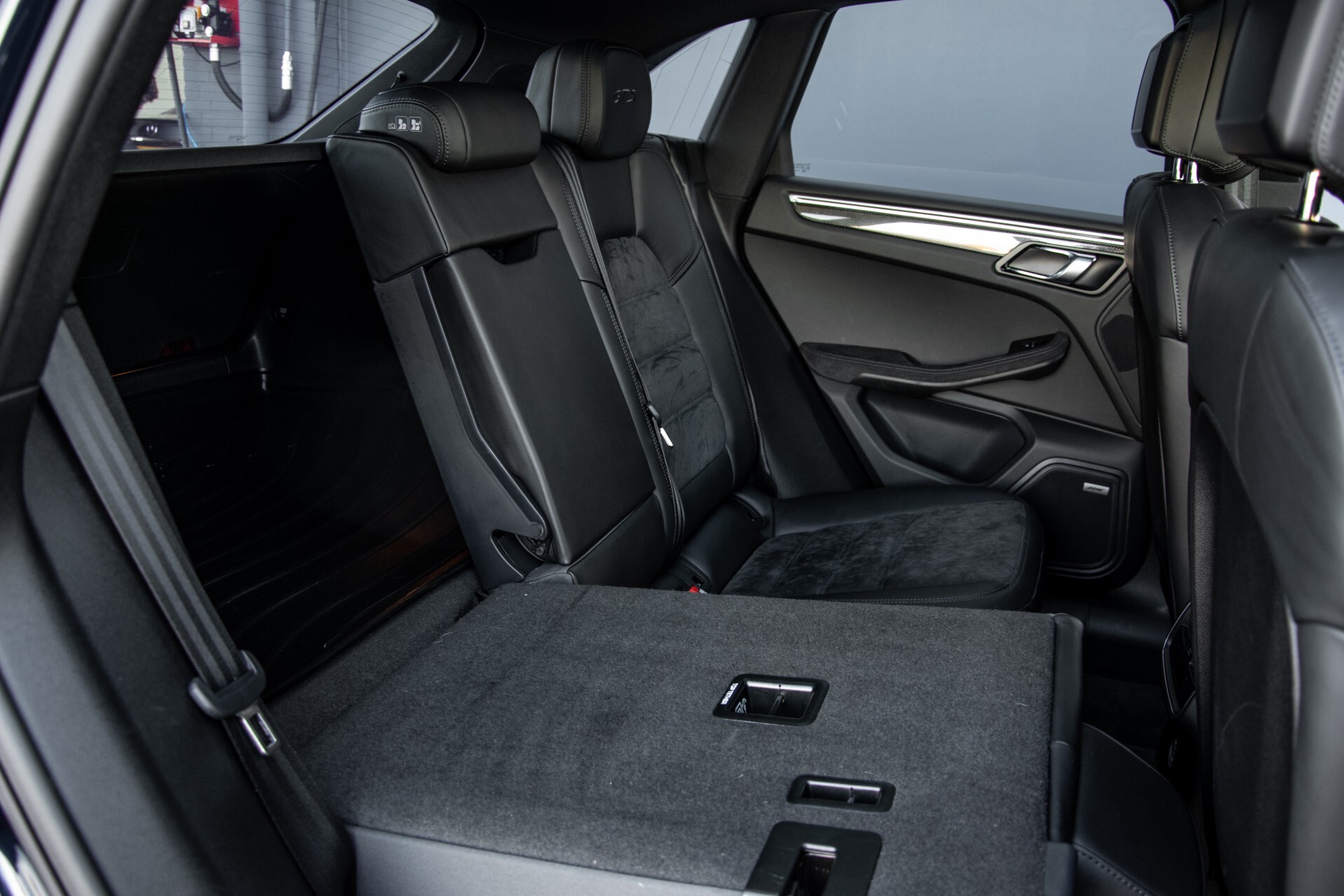 Porsche Macan 3.0 GTS Luchtvering/Panorama/Carbon/Bose/360-camera/Memory/PDLS Aut7 Foto 6