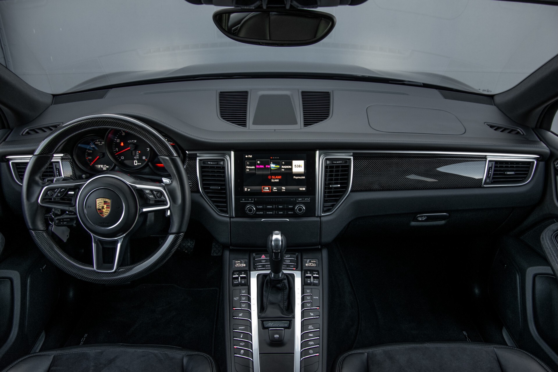 Porsche Macan 3.0 GTS Luchtvering/Panorama/Carbon/Bose/360-camera/Memory/PDLS Aut7 Foto 8