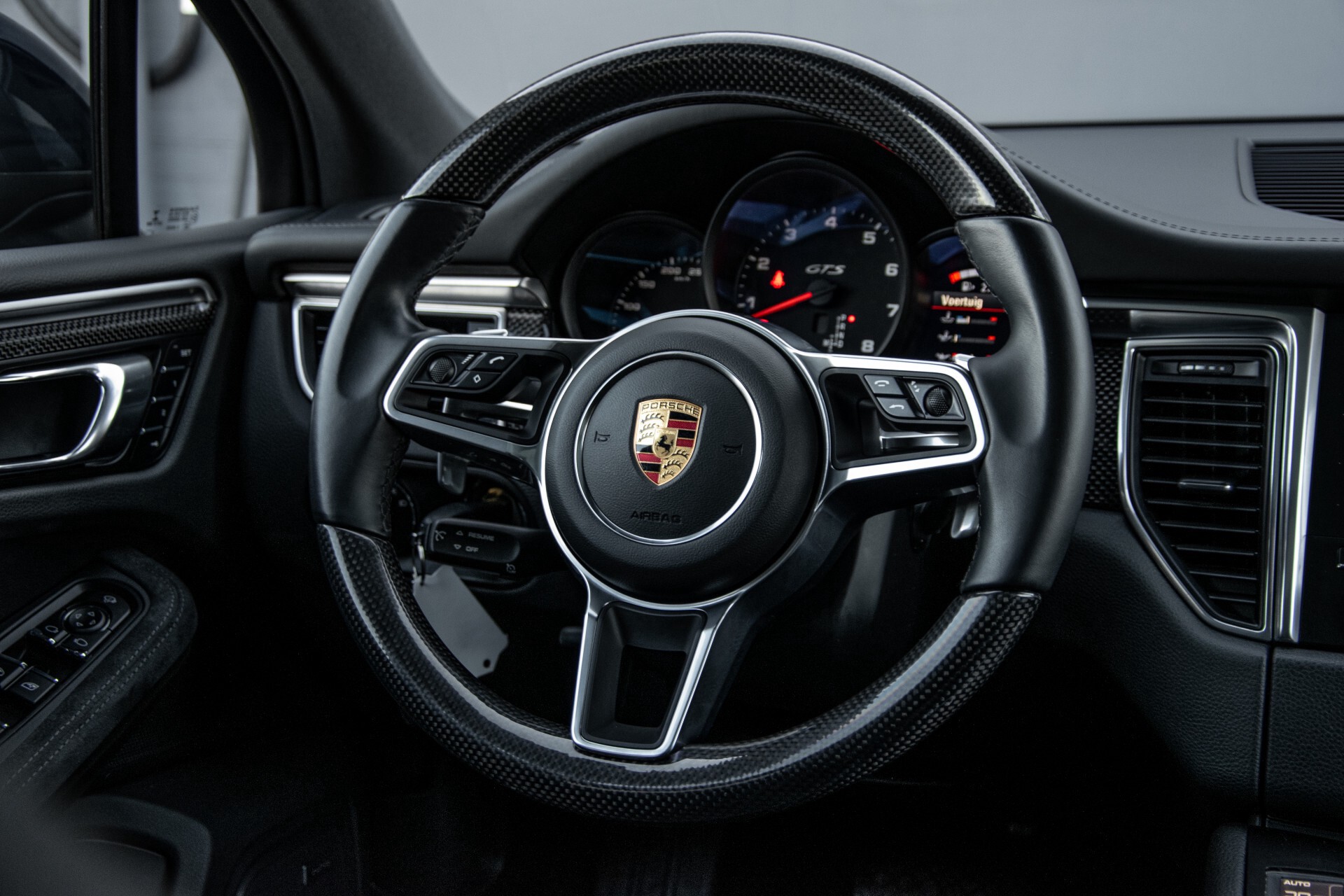 Porsche Macan 3.0 GTS Luchtvering/Panorama/Carbon/Bose/360-camera/Memory/PDLS Aut7 Foto 9