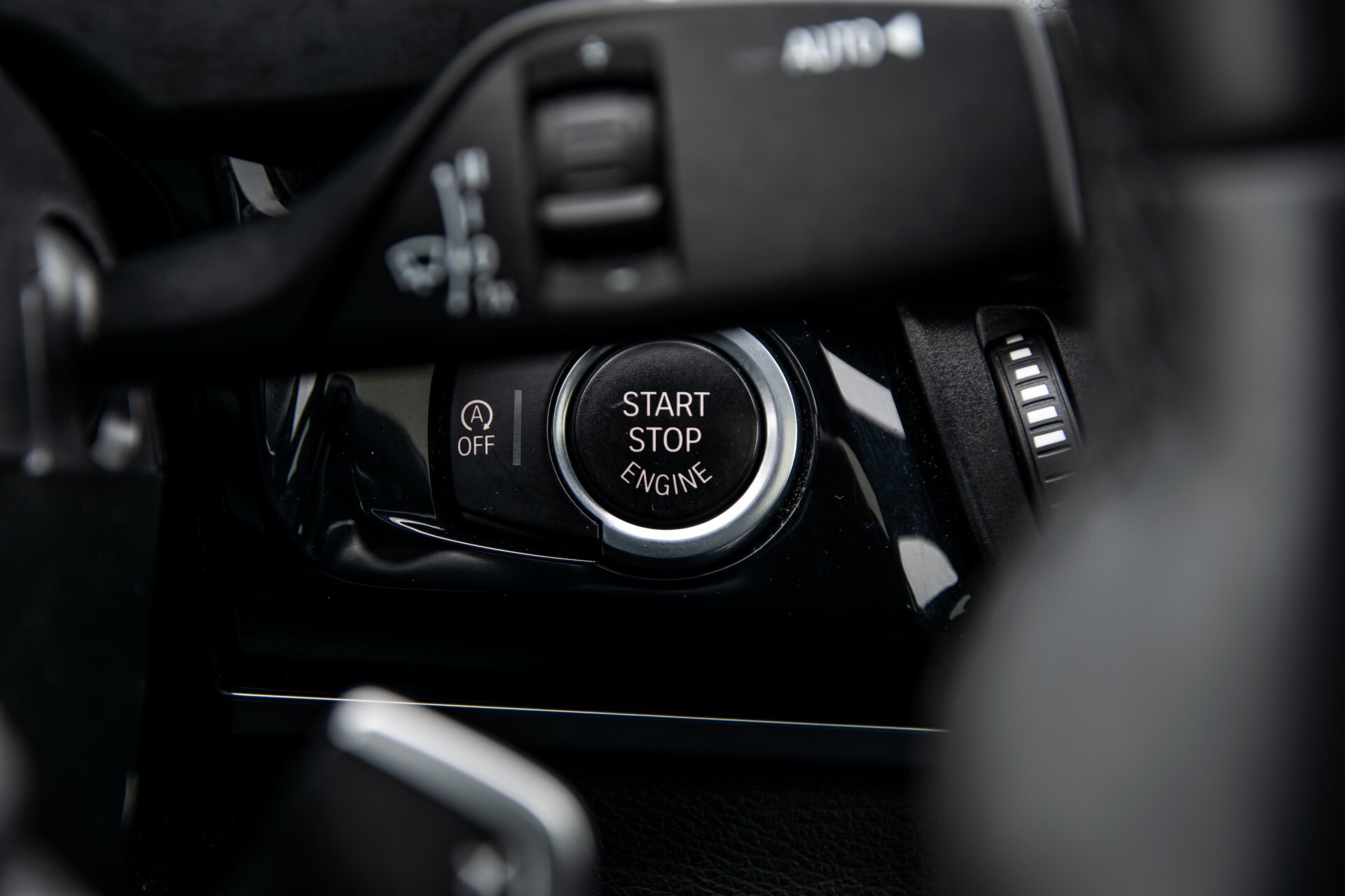 BMW X6 xDrive 40d M-sport Full Options Aut8 Foto 24