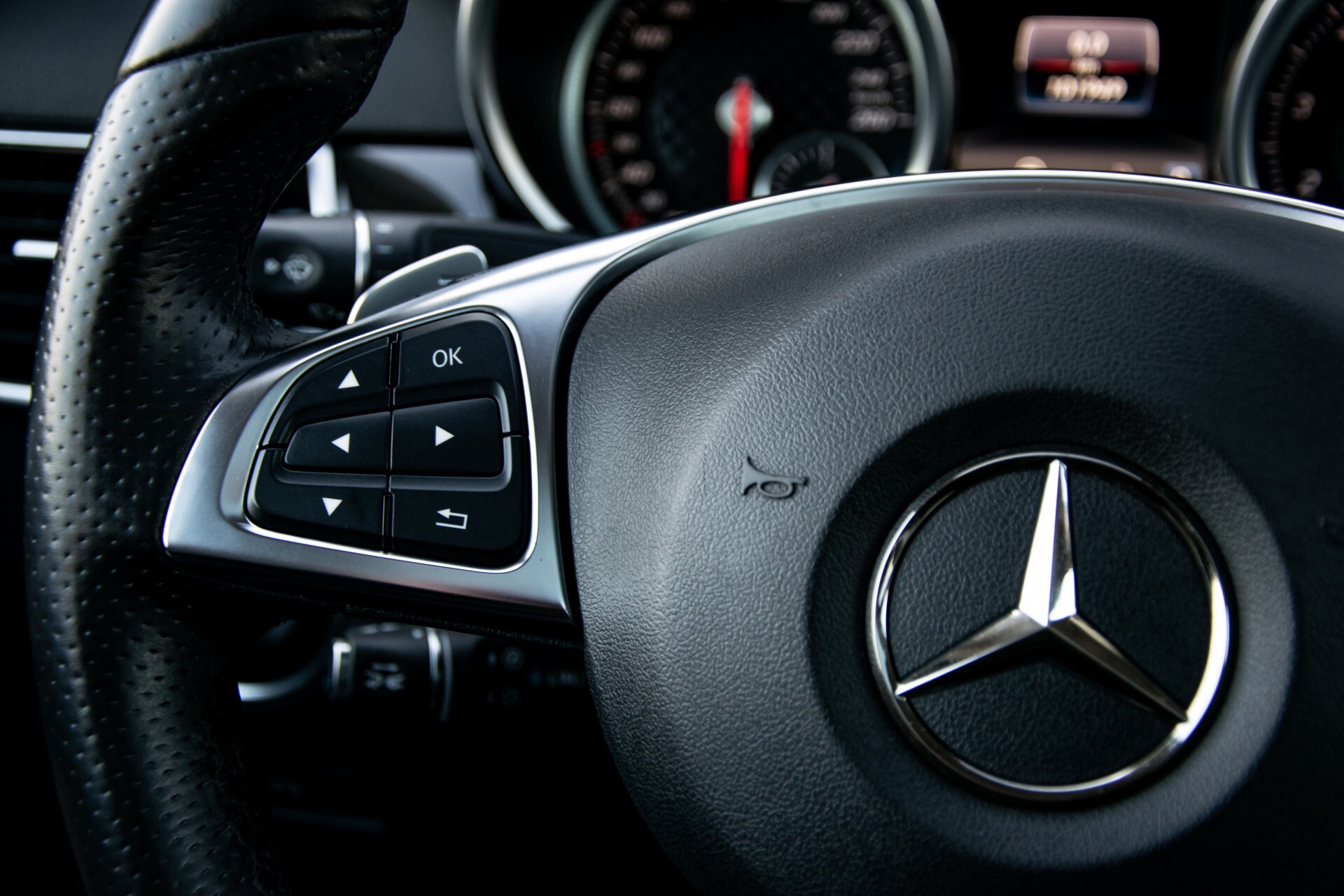 Mercedes-Benz GLE 43 AMG 4-M Active Curve System/Distronic/Panorama/22" Aut9 Foto 10