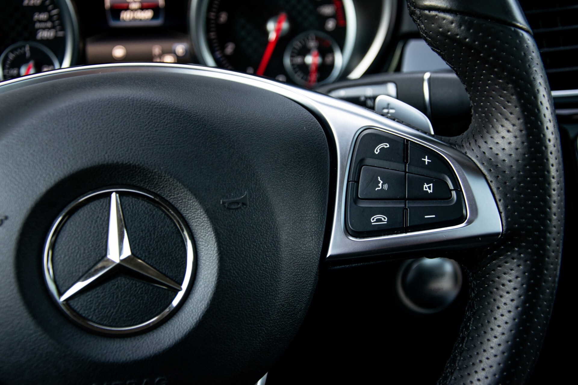 Mercedes-Benz GLE 43 AMG 4-M Active Curve System/Distronic/Panorama/22" Aut9 Foto 16