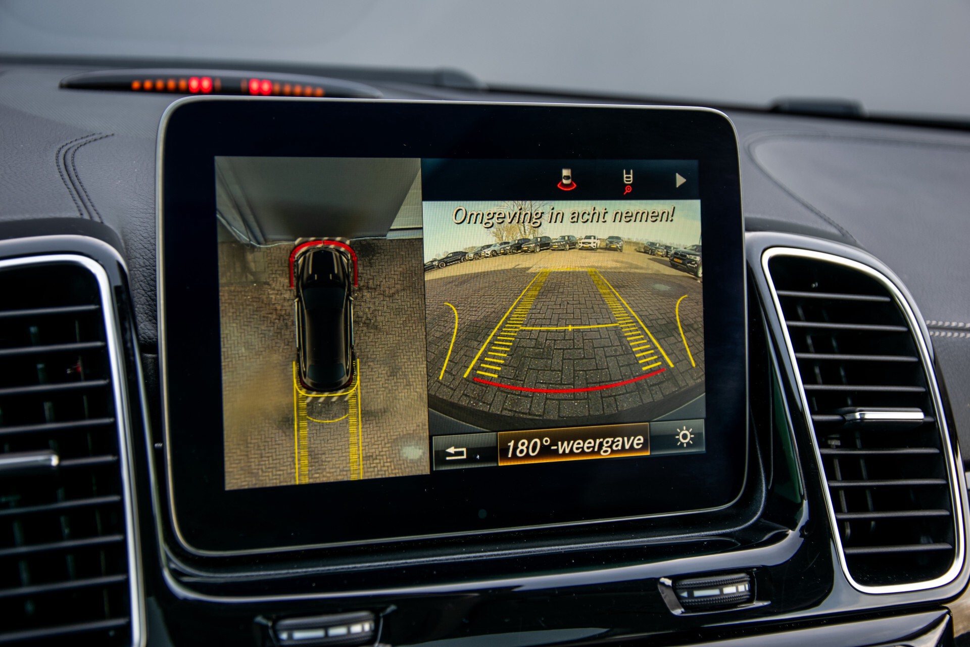 Mercedes-Benz GLE 43 AMG 4-M Active Curve System/Distronic/Panorama/22" Aut9 Foto 35