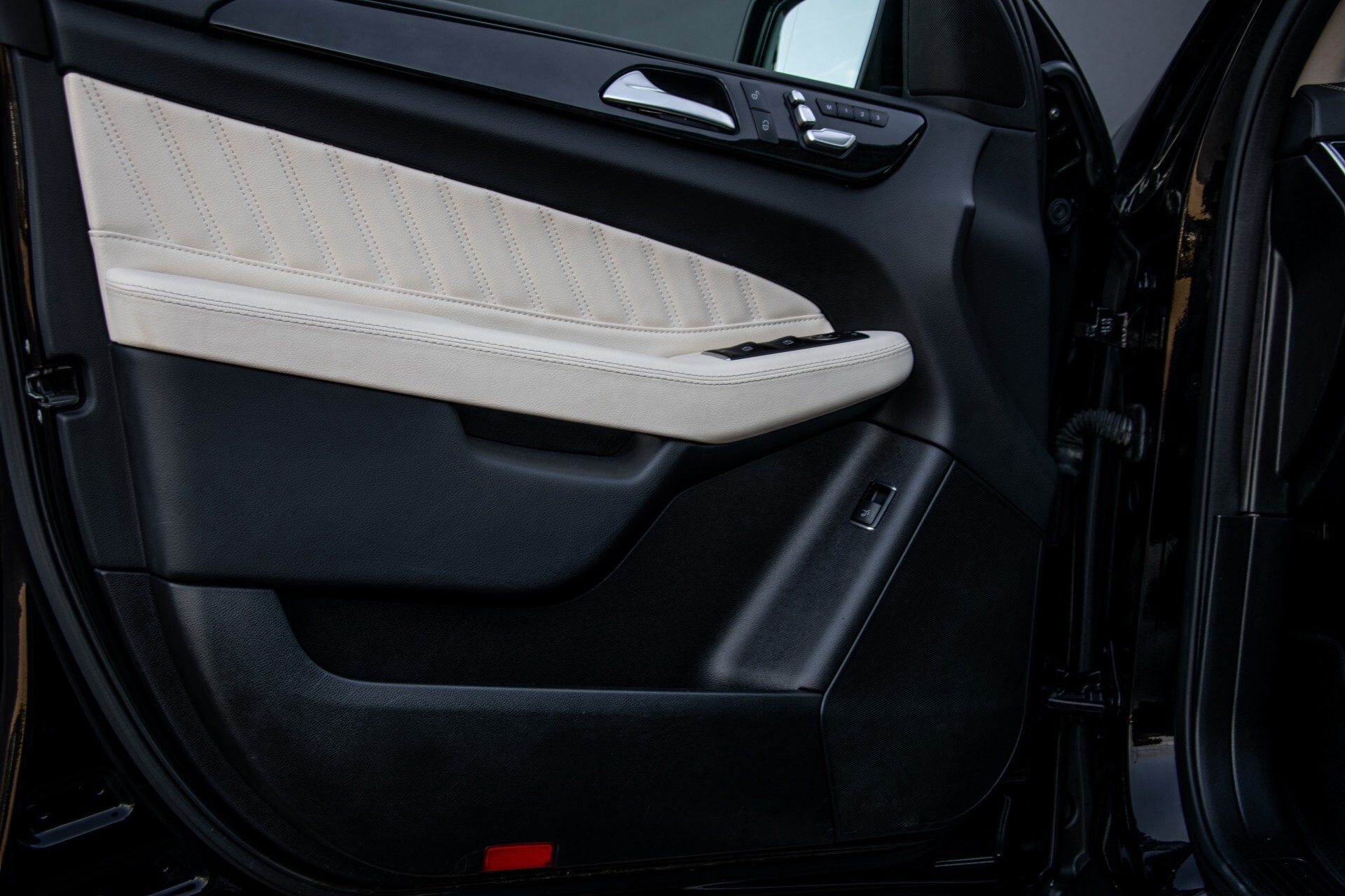 Mercedes-Benz GLE 43 AMG 4-M Active Curve System/Distronic/Panorama/22" Aut9 Foto 40