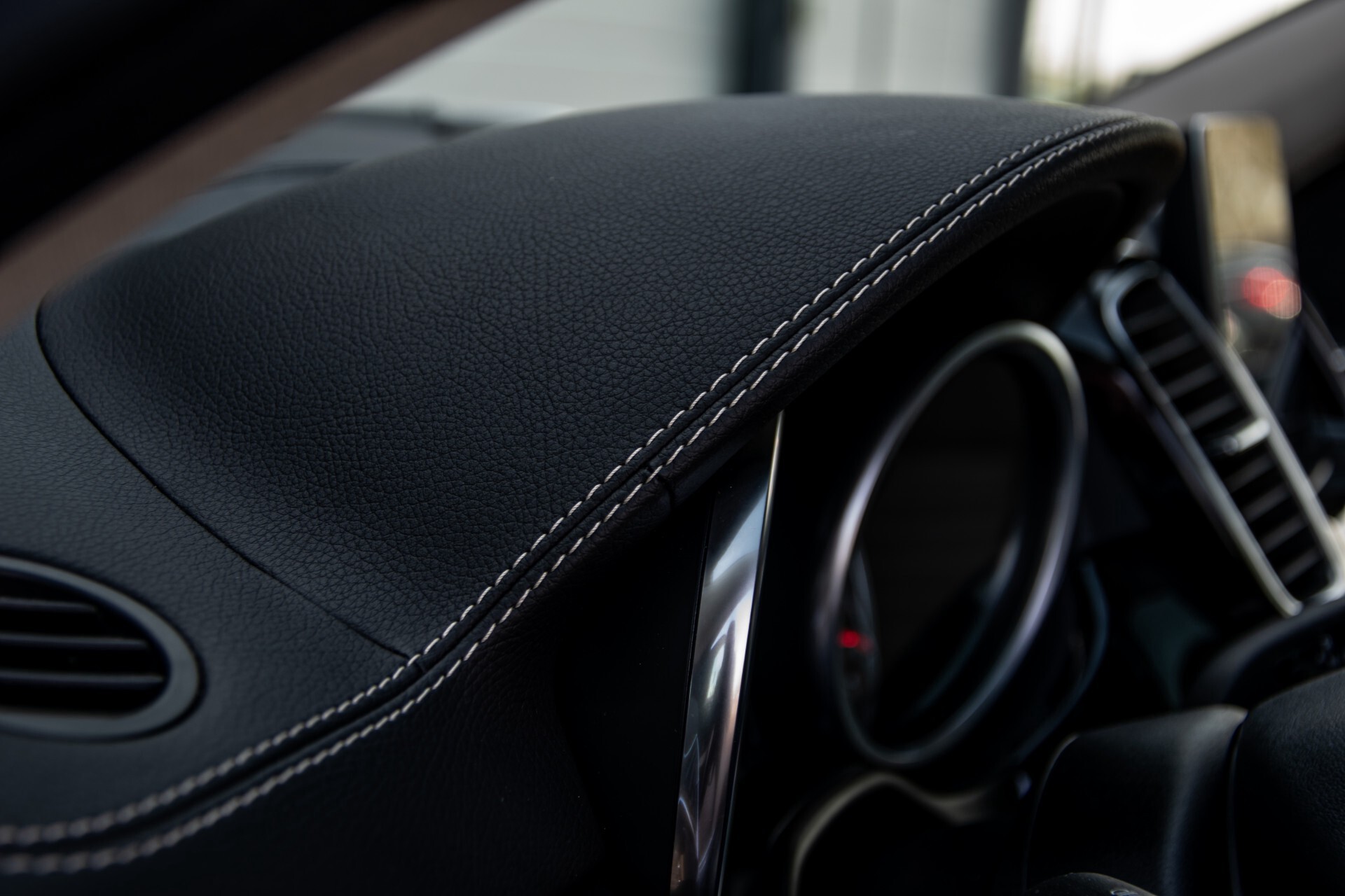 Mercedes-Benz GLE 43 AMG 4-M Active Curve System/Distronic/Panorama/22" Aut9 Foto 45