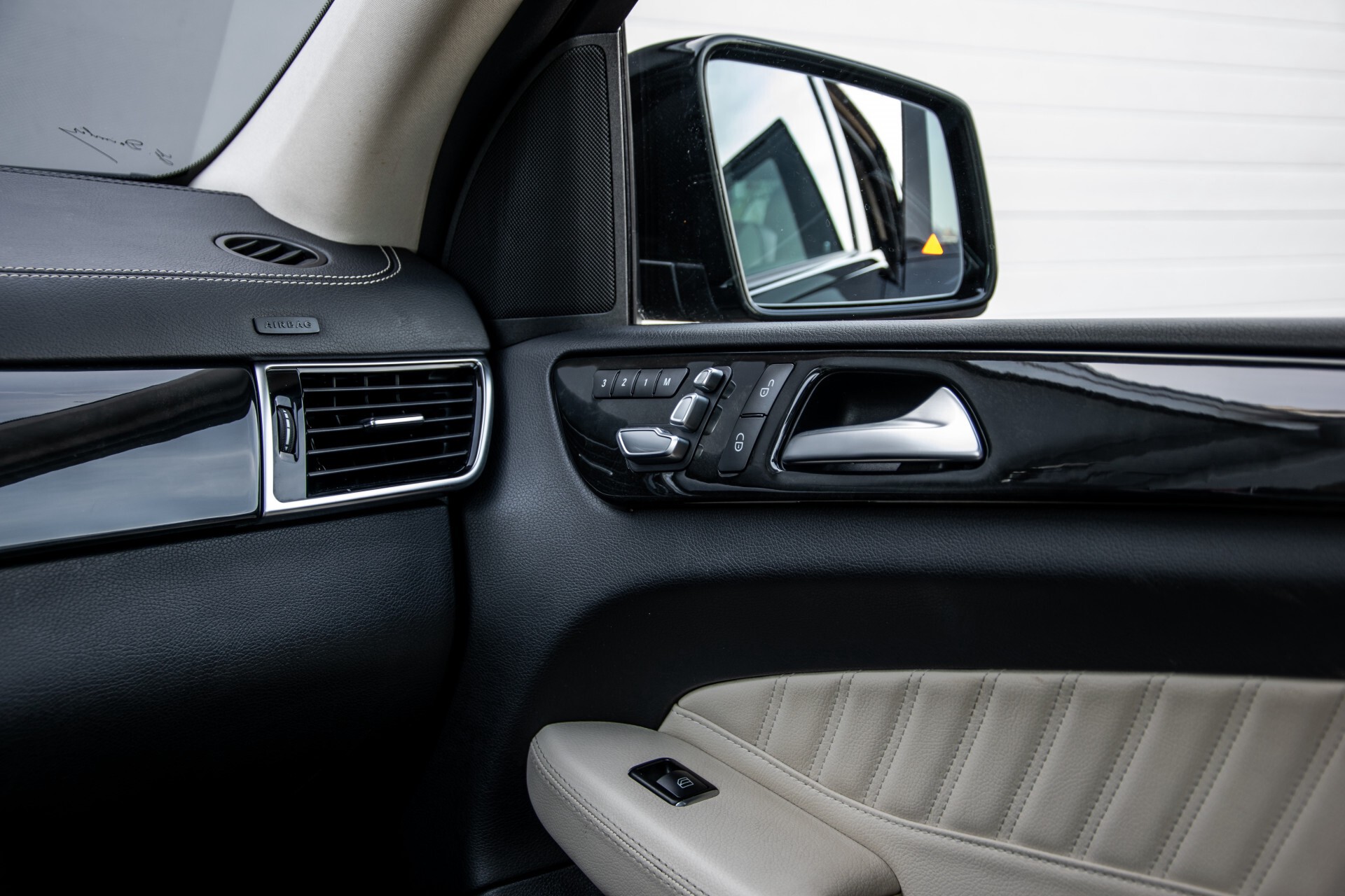 Mercedes-Benz GLE 43 AMG 4-M Active Curve System/Distronic/Panorama/22" Aut9 Foto 50