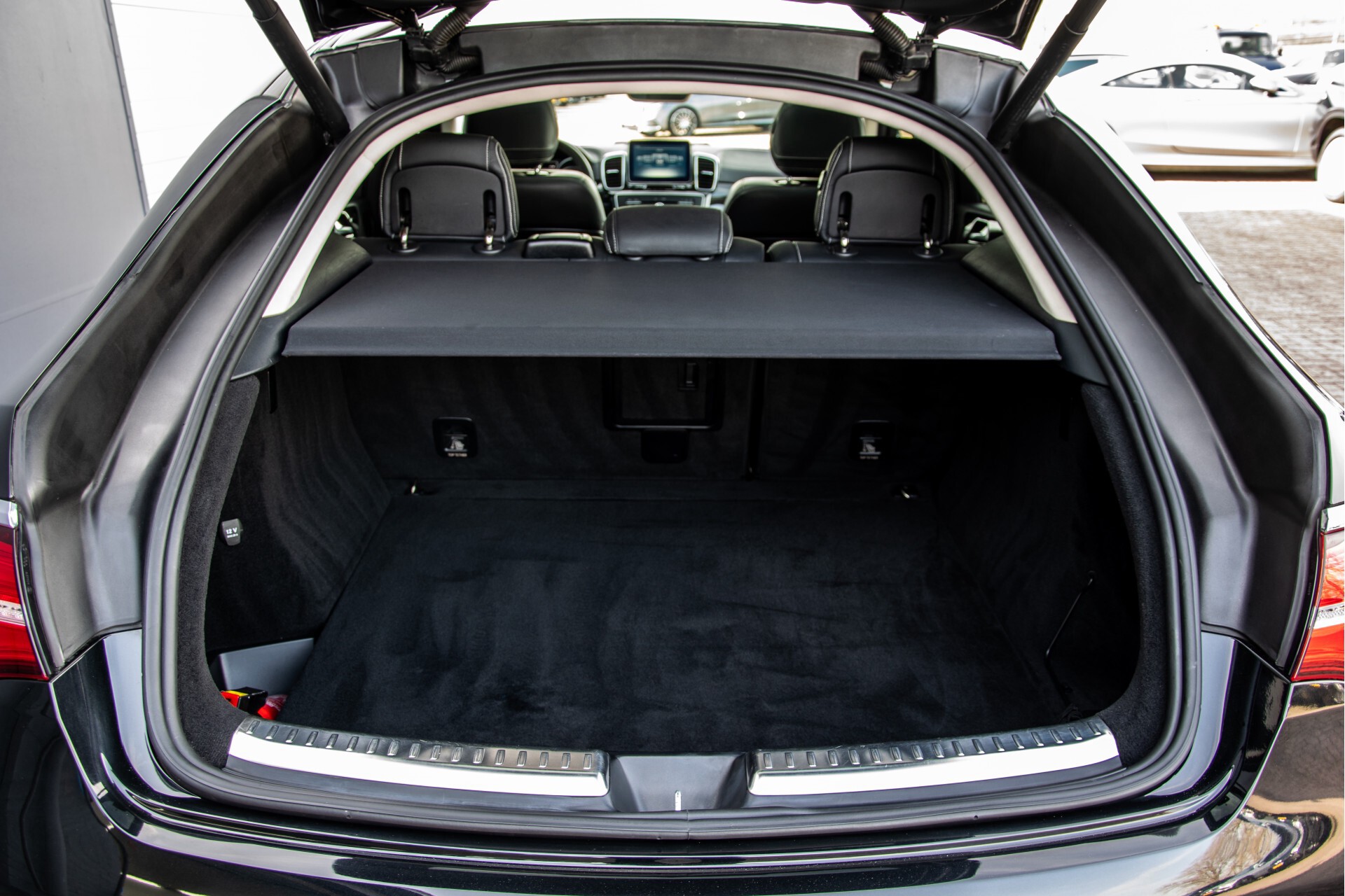 Mercedes-Benz GLE 43 AMG 4-M Active Curve System/Distronic/Panorama/22" Aut9 Foto 58