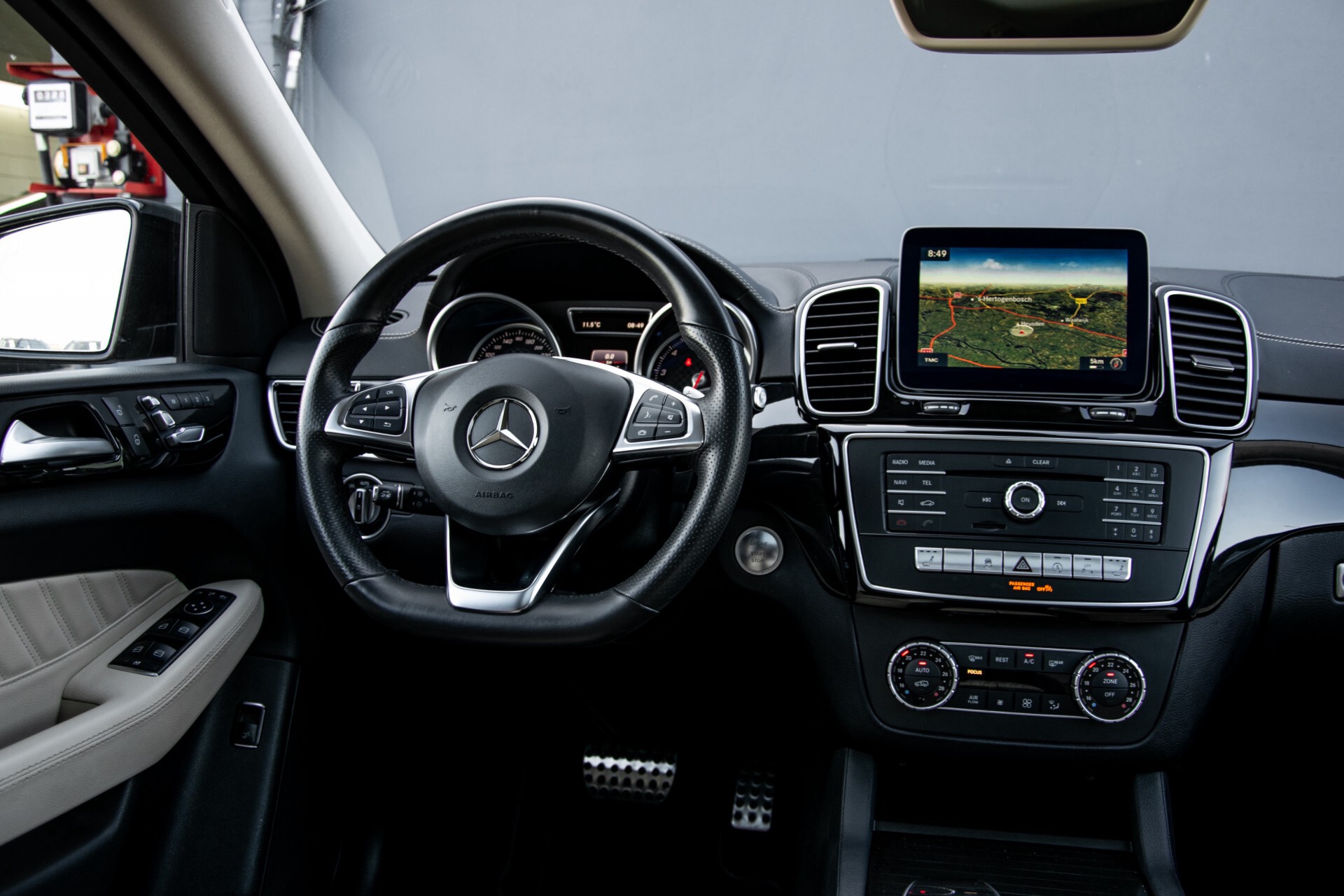 Mercedes-Benz GLE 43 AMG 4-M Active Curve System/Distronic/Panorama/22" Aut9 Foto 7