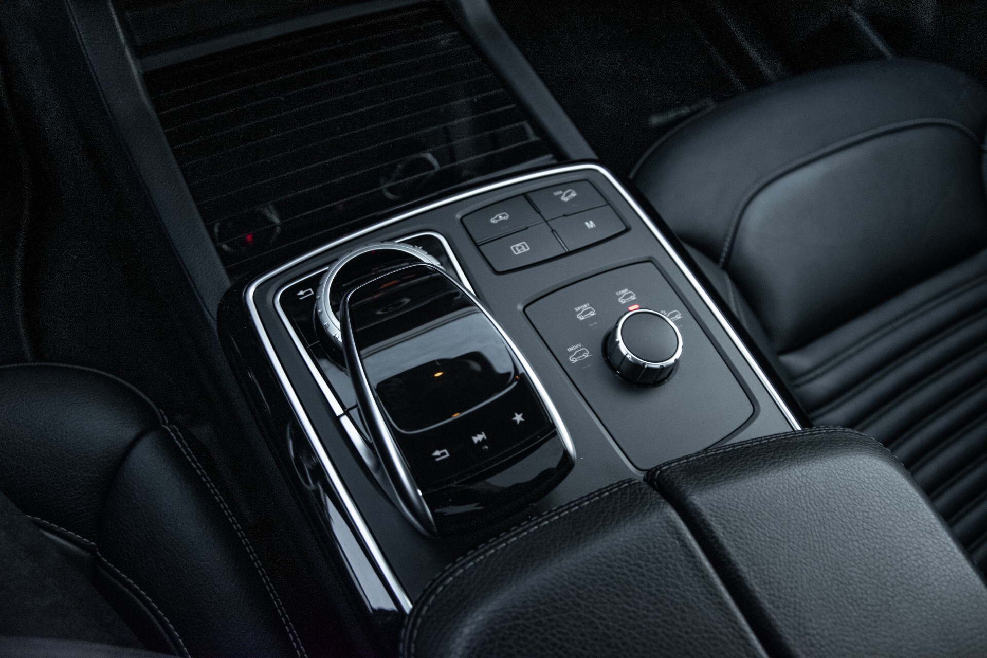 Mercedes-Benz GLE Coupé 350 d 4-M AMG Active Curve/22"/Carbon/Night/Harman-Kardon Aut9 Foto 42