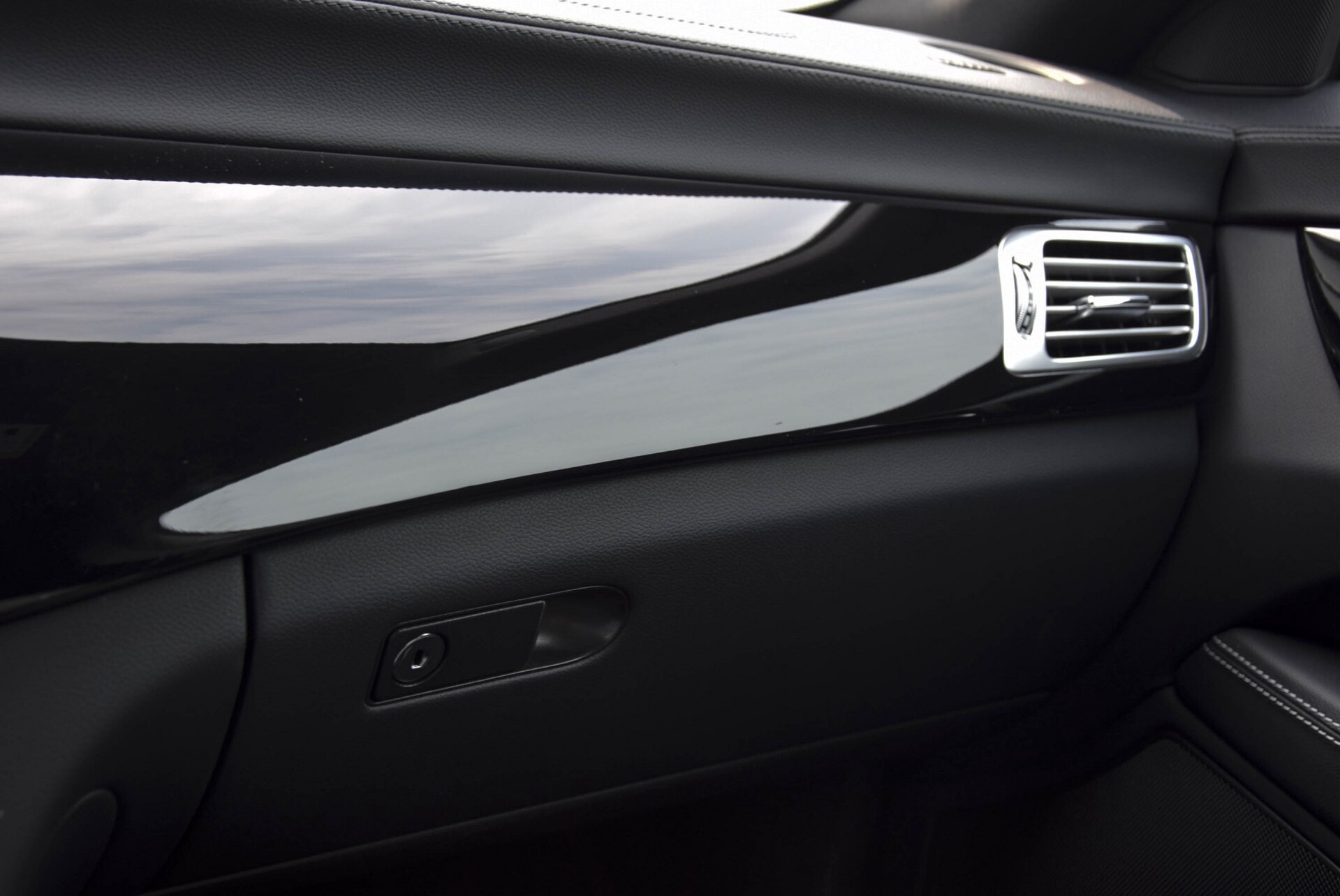 Mercedes-Benz CLS-Klasse Shooting Brake 350 Bluetec 4-M AMG Luchtvering/Distronic/Keyless-Go/360cam/Entertainment/19" Aut7 Foto 14