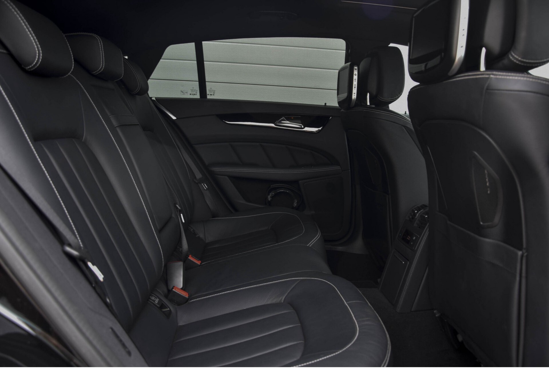 Mercedes-Benz CLS-Klasse Shooting Brake 350 Bluetec 4-M AMG Luchtvering/Distronic/Keyless-Go/360cam/Entertainment/19" Aut7 Foto 4