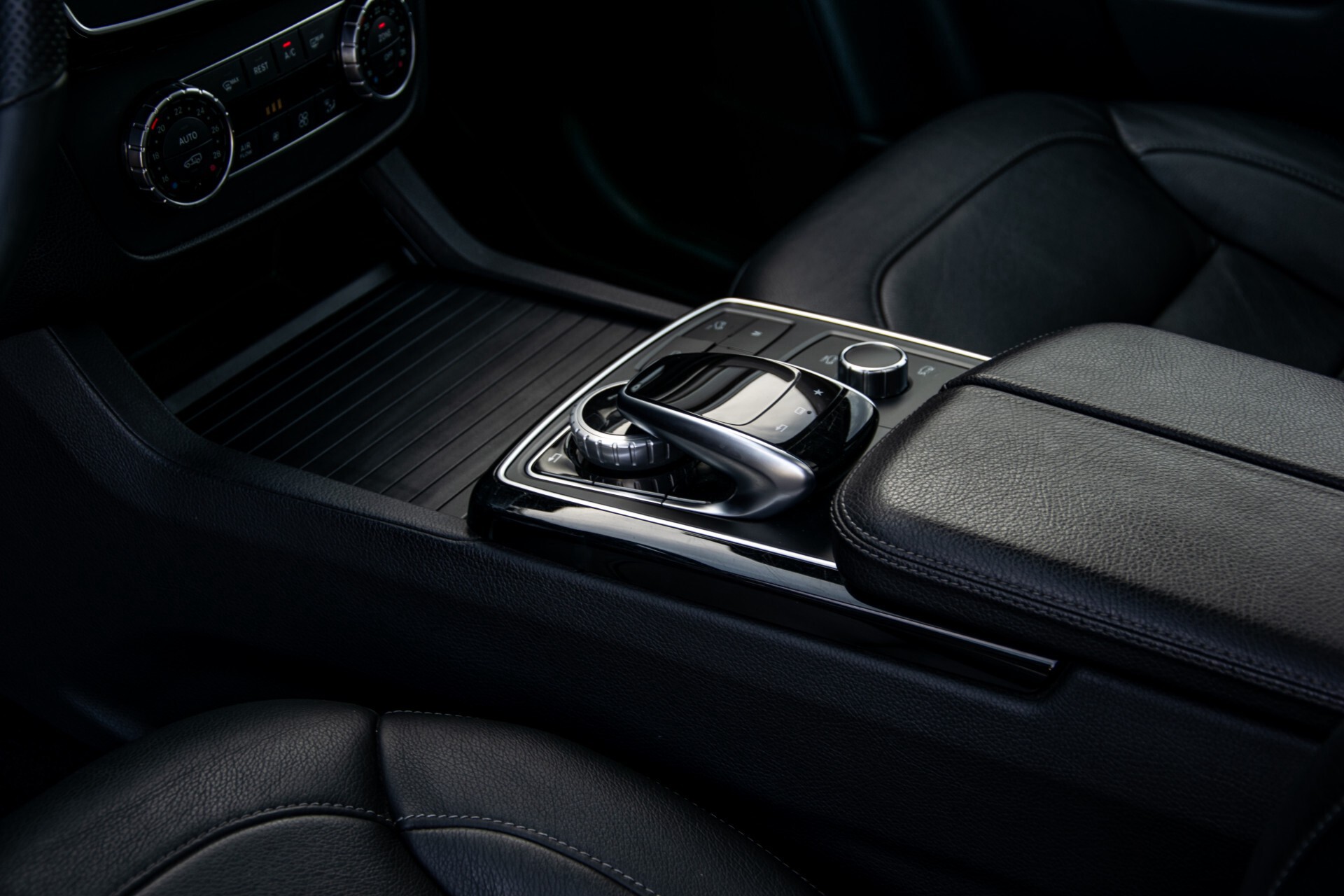 Mercedes-Benz GLE 350 d 4-M AMG Active Curve System/Panorama/Standkachel/Harman-Kardon/Trekhaak Aut9 Foto 28