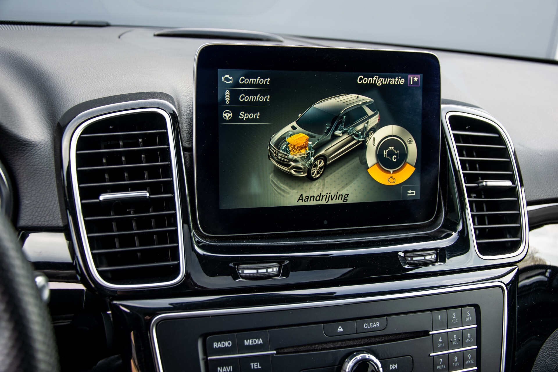 Mercedes-Benz GLE 350 d 4-M AMG Active Curve System/Panorama/Standkachel/Harman-Kardon/Trekhaak Aut9 Foto 35