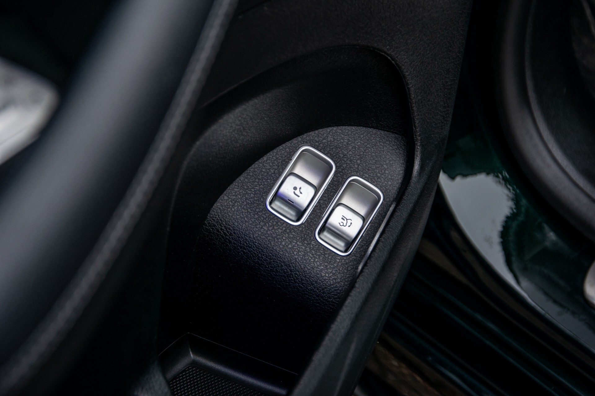 Mercedes-Benz GLE 450 4-M 7-Persoons AMG Massage/Rij-assist/Keyless/TV/360/Night/Trekhaak Aut9 Foto 27