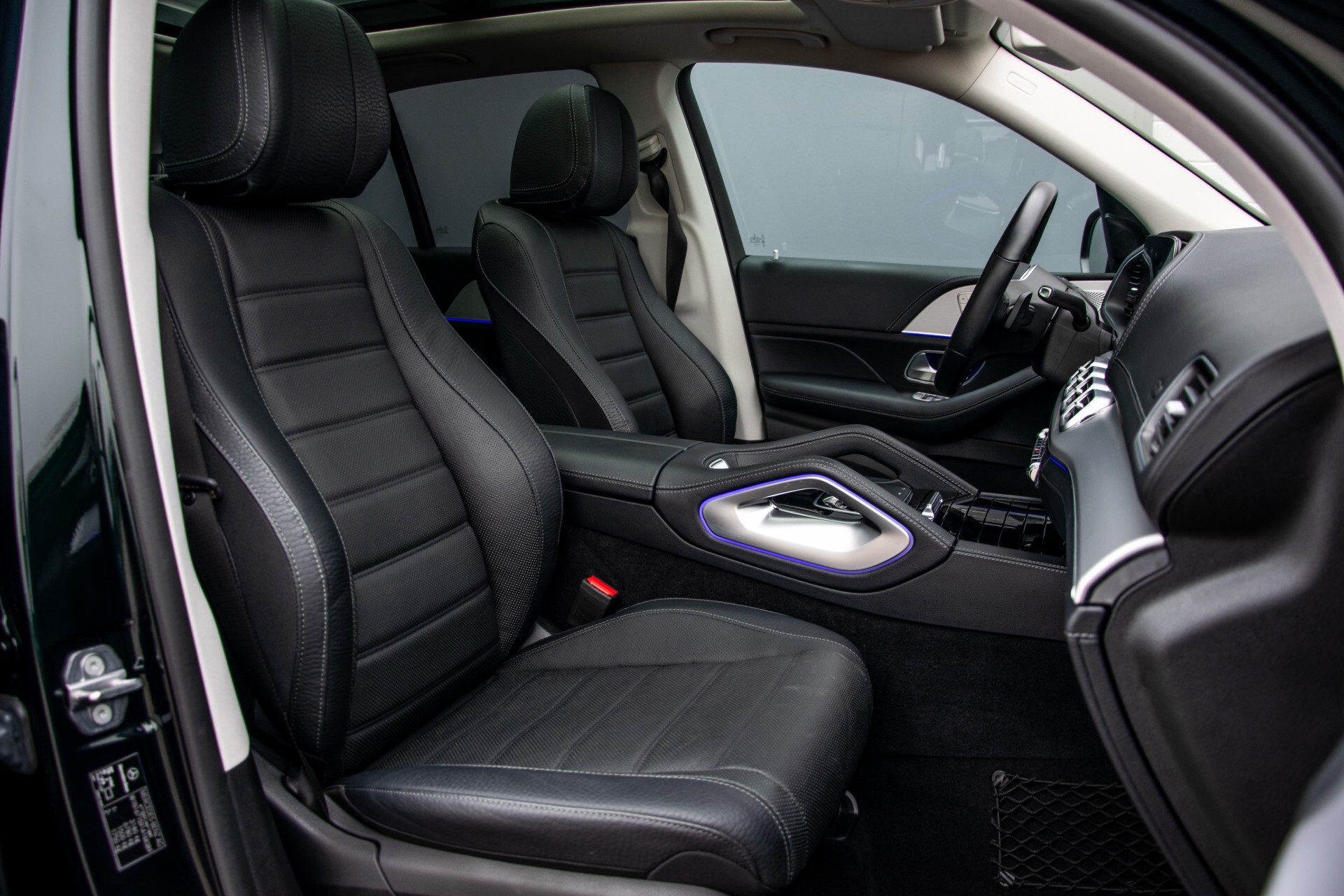 Mercedes-Benz GLE 450 4-M 7-Persoons AMG Massage/Rij-assist/Keyless/TV/360/Night/Trekhaak Aut9 Foto 3