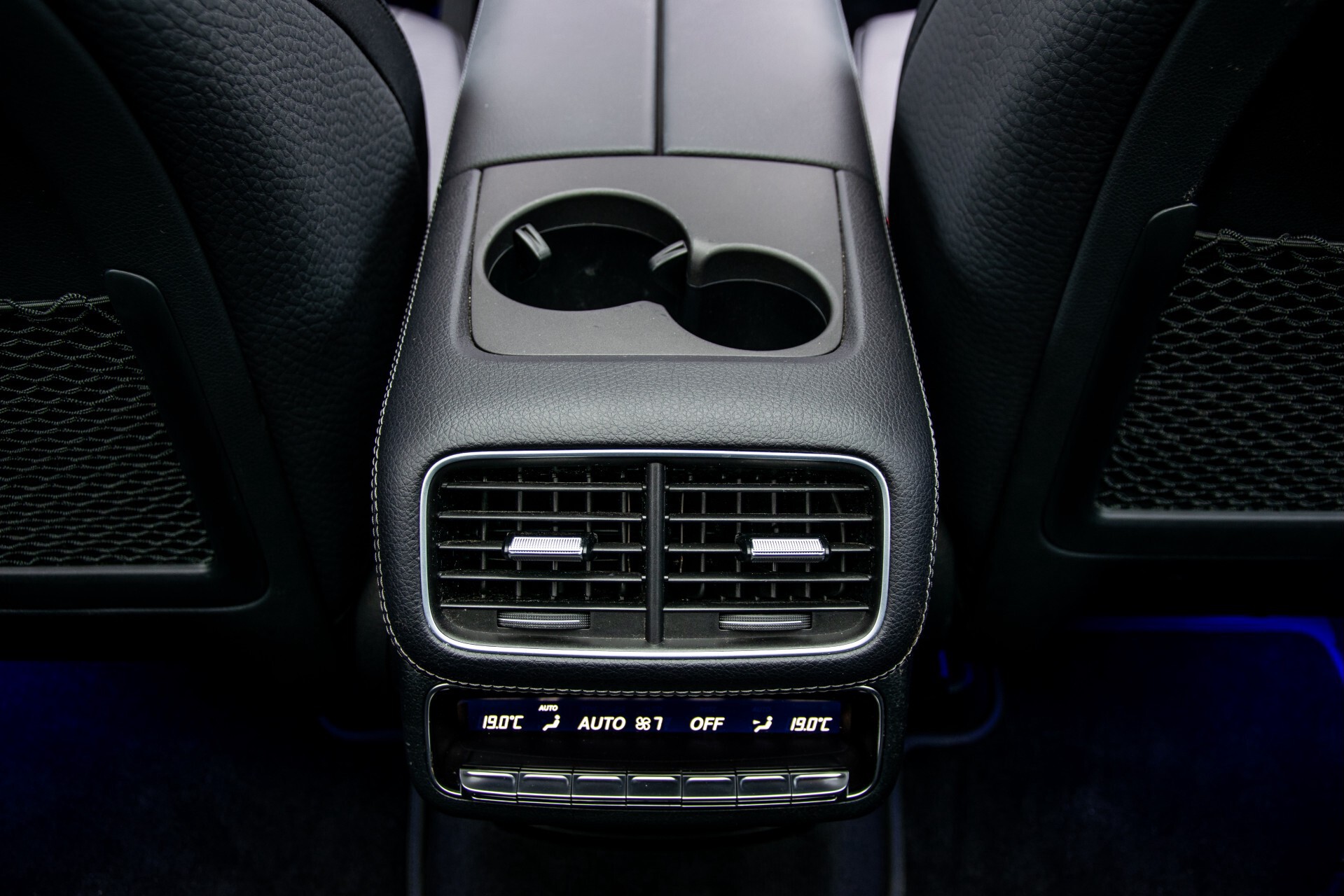 Mercedes-Benz GLE 450 4-M 7-Persoons AMG Massage/Rij-assist/Keyless/TV/360/Night/Trekhaak Aut9 Foto 45