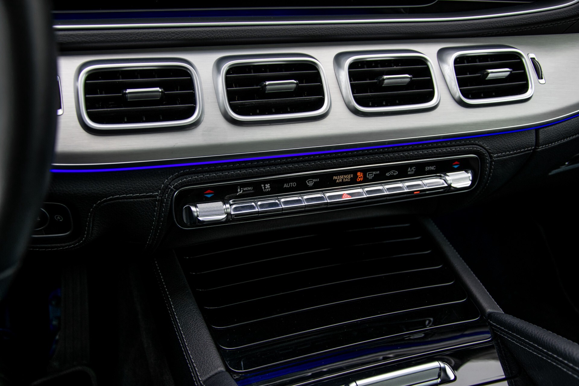 Mercedes-Benz GLE 450 4-M 7-Persoons AMG Massage/Rij-assist/Keyless/TV/360/Night/Trekhaak Aut9 Foto 57