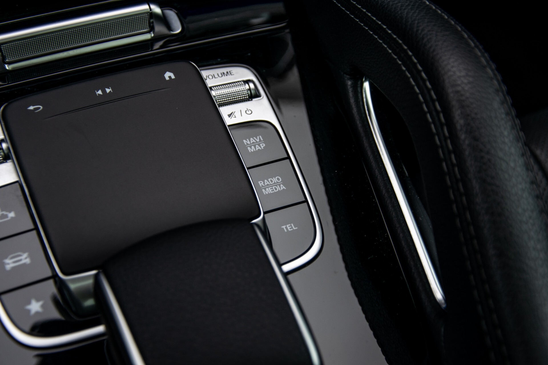 Mercedes-Benz GLE 450 4-M 7-Persoons AMG Massage/Rij-assist/Keyless/TV/360/Night/Trekhaak Aut9 Foto 59