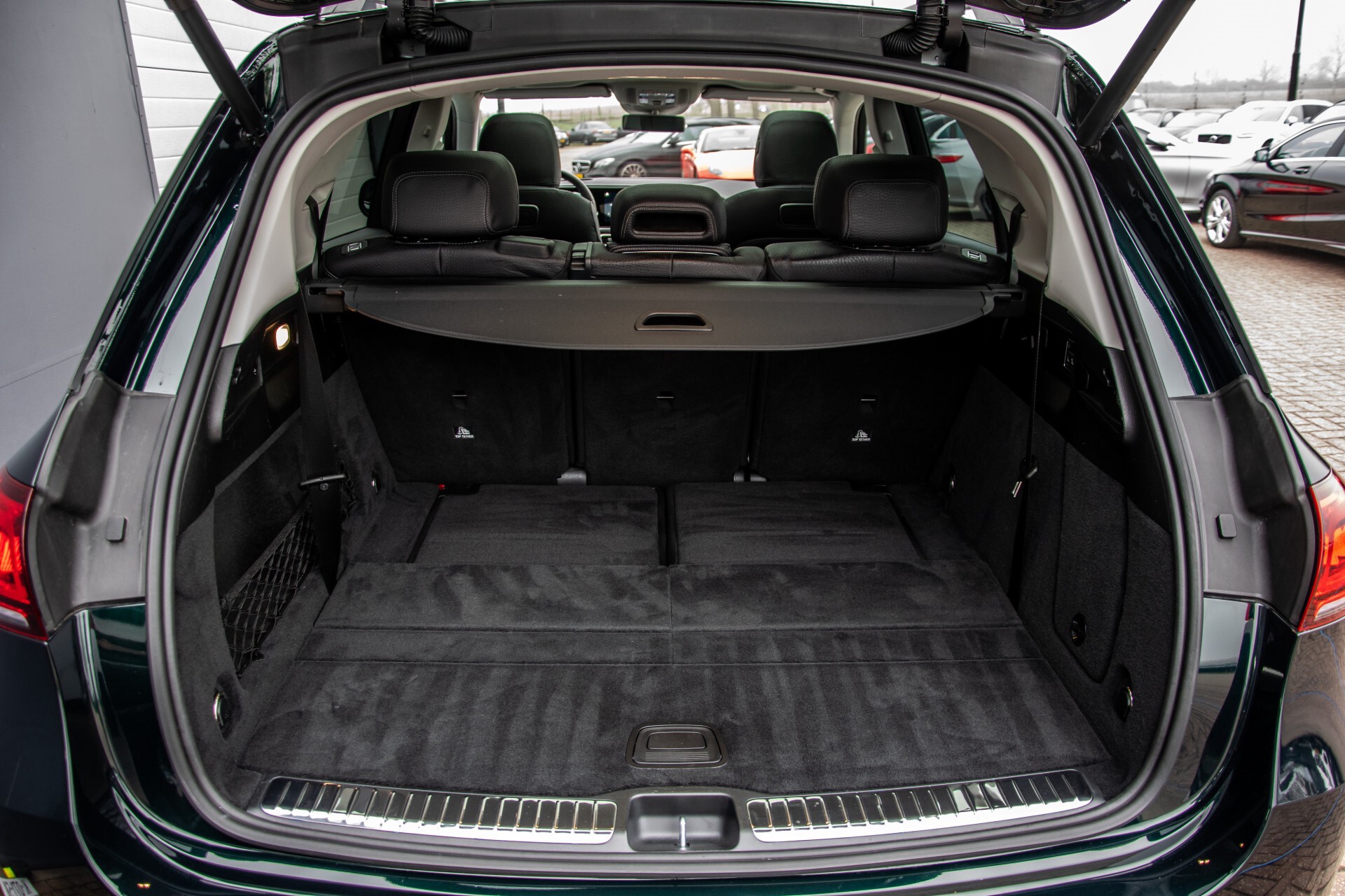 Mercedes-Benz GLE 450 4-M 7-Persoons AMG Massage/Rij-assist/Keyless/TV/360/Night/Trekhaak Aut9 Foto 69